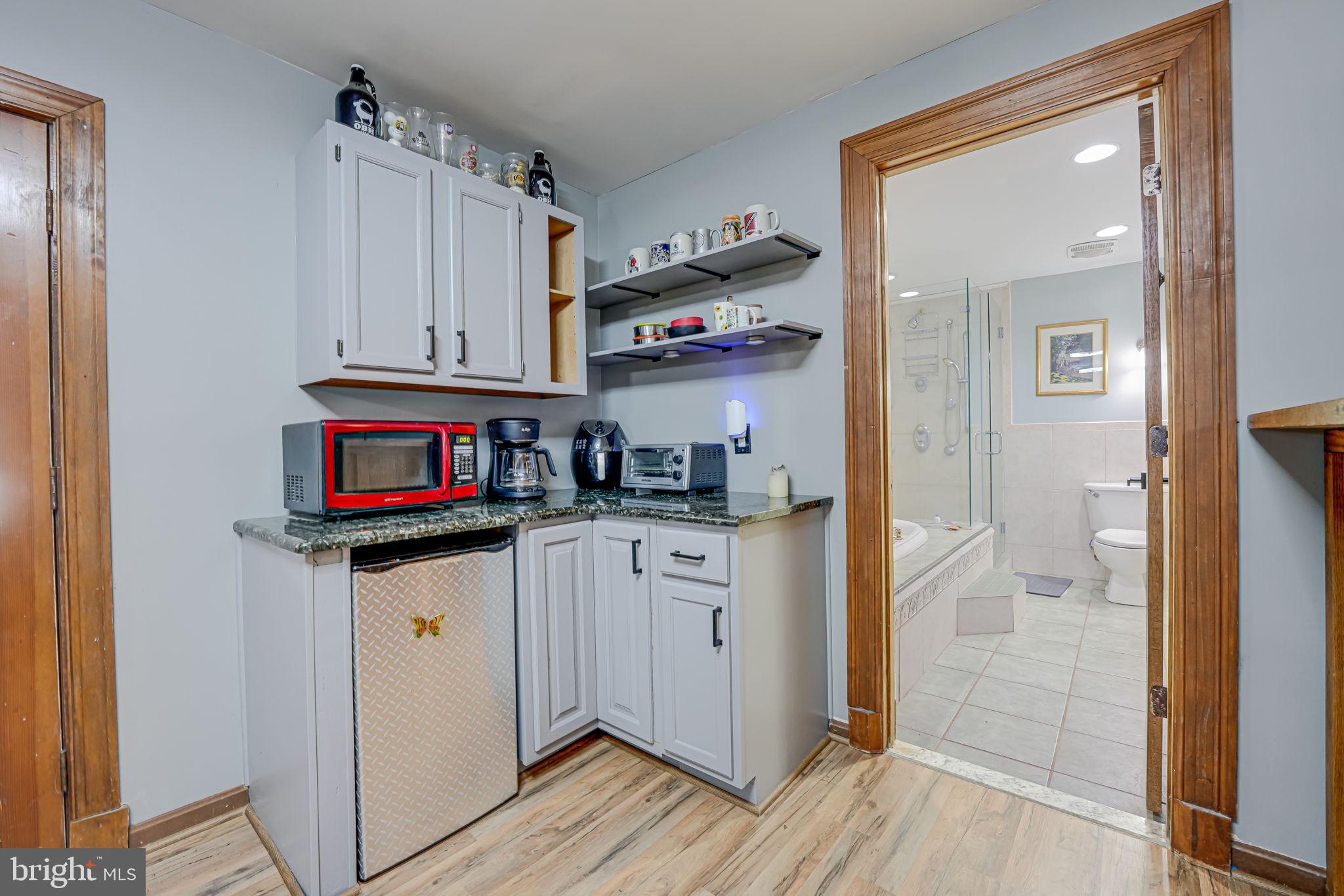 MOSBY WOODS - Residential