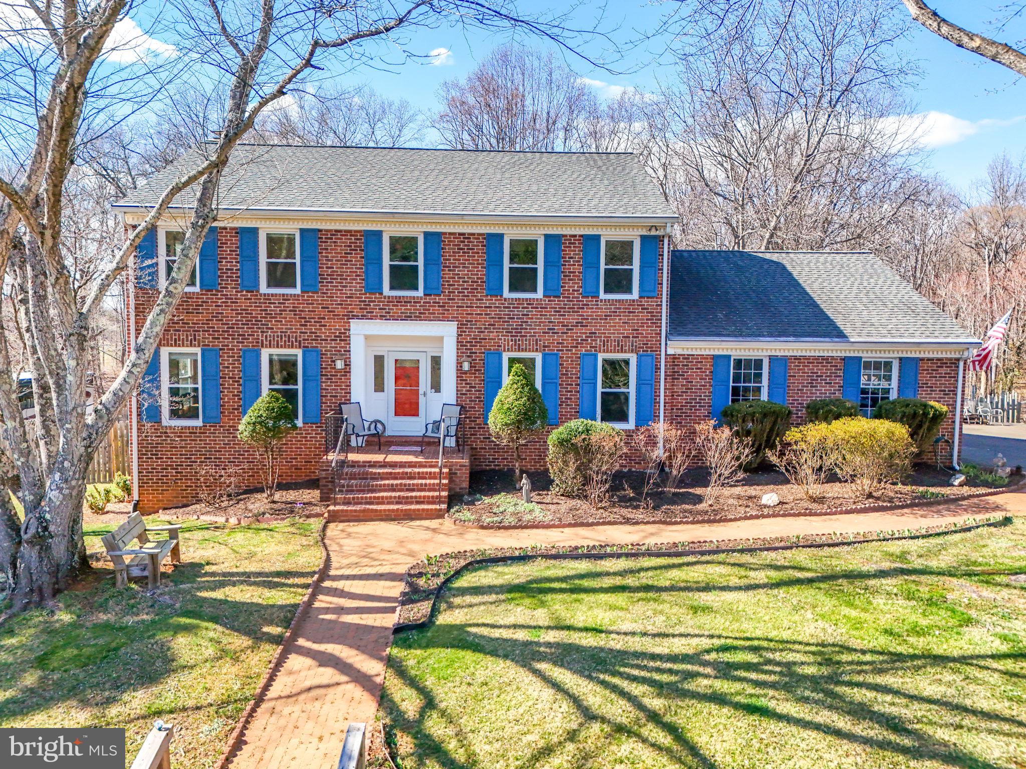 MOSBY WOODS - Residential
