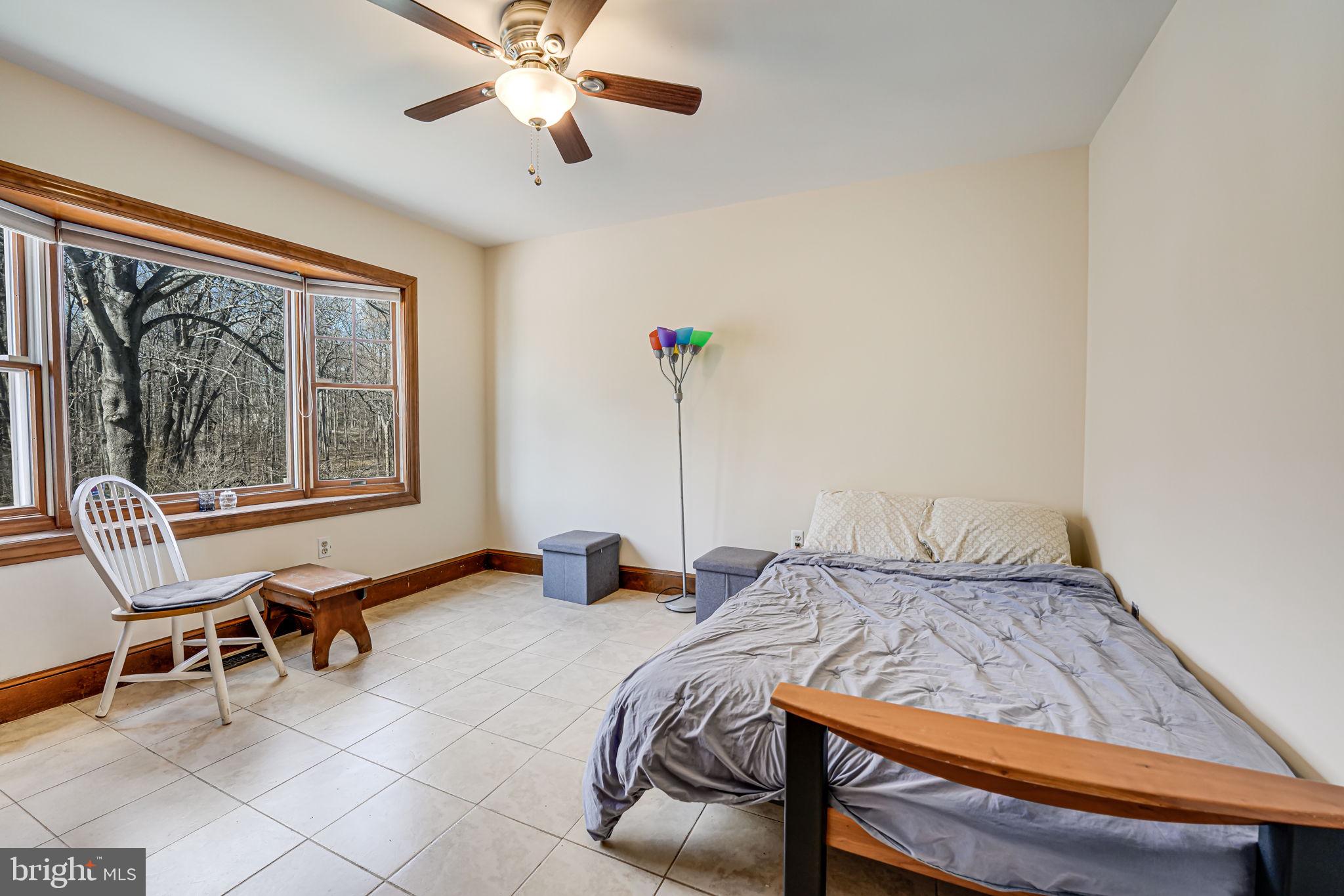 MOSBY WOODS - Residential