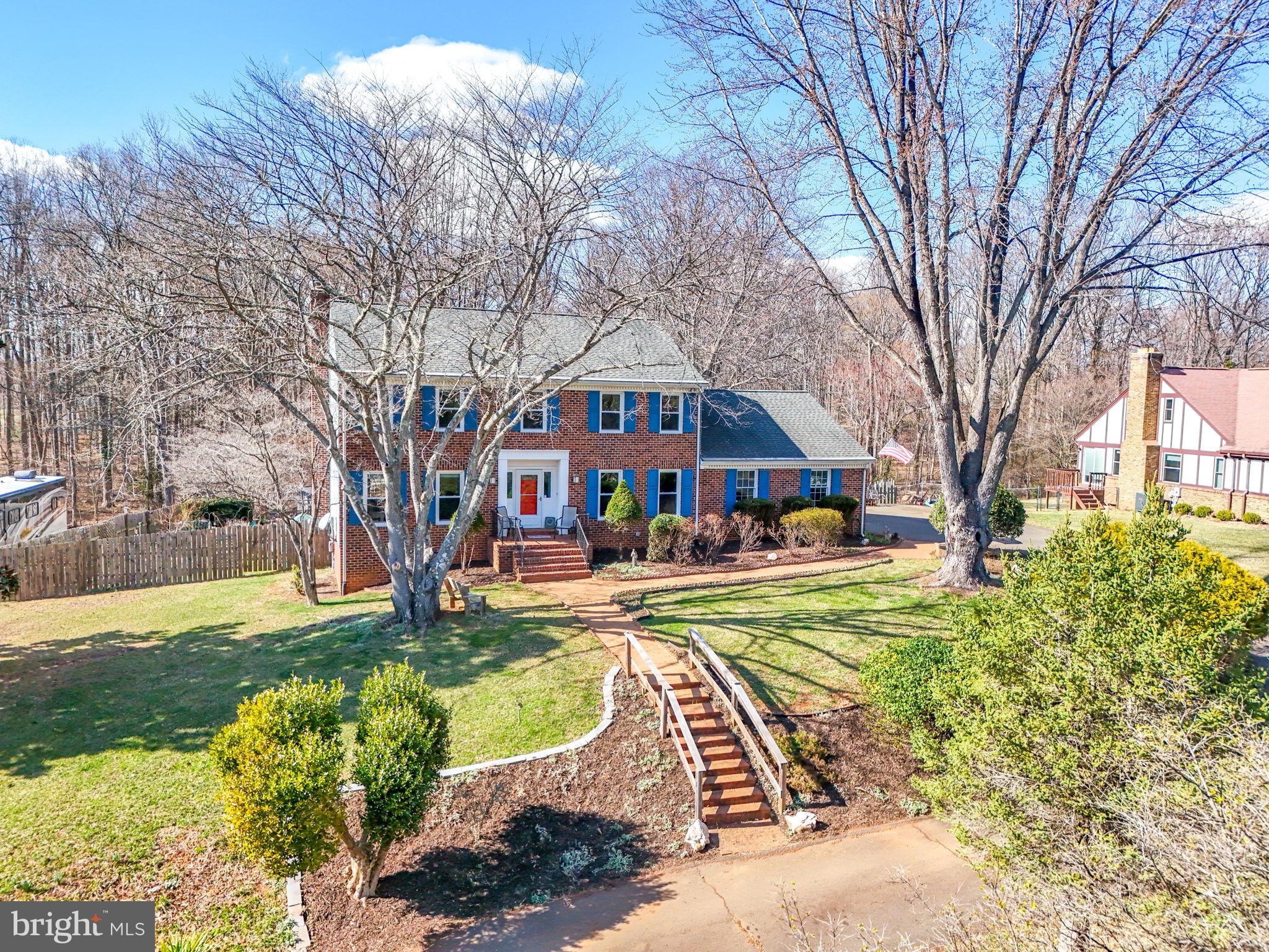 MOSBY WOODS - Residential