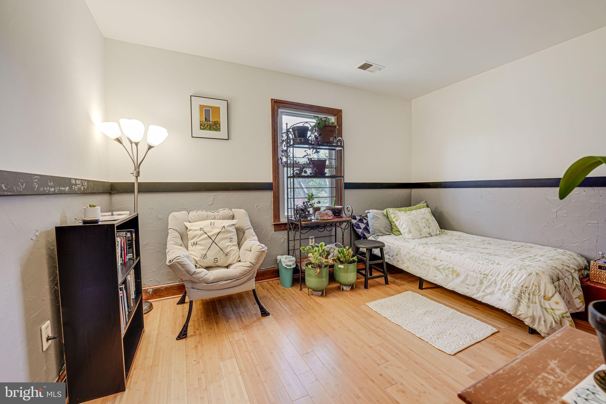 MOSBY WOODS - Residential
