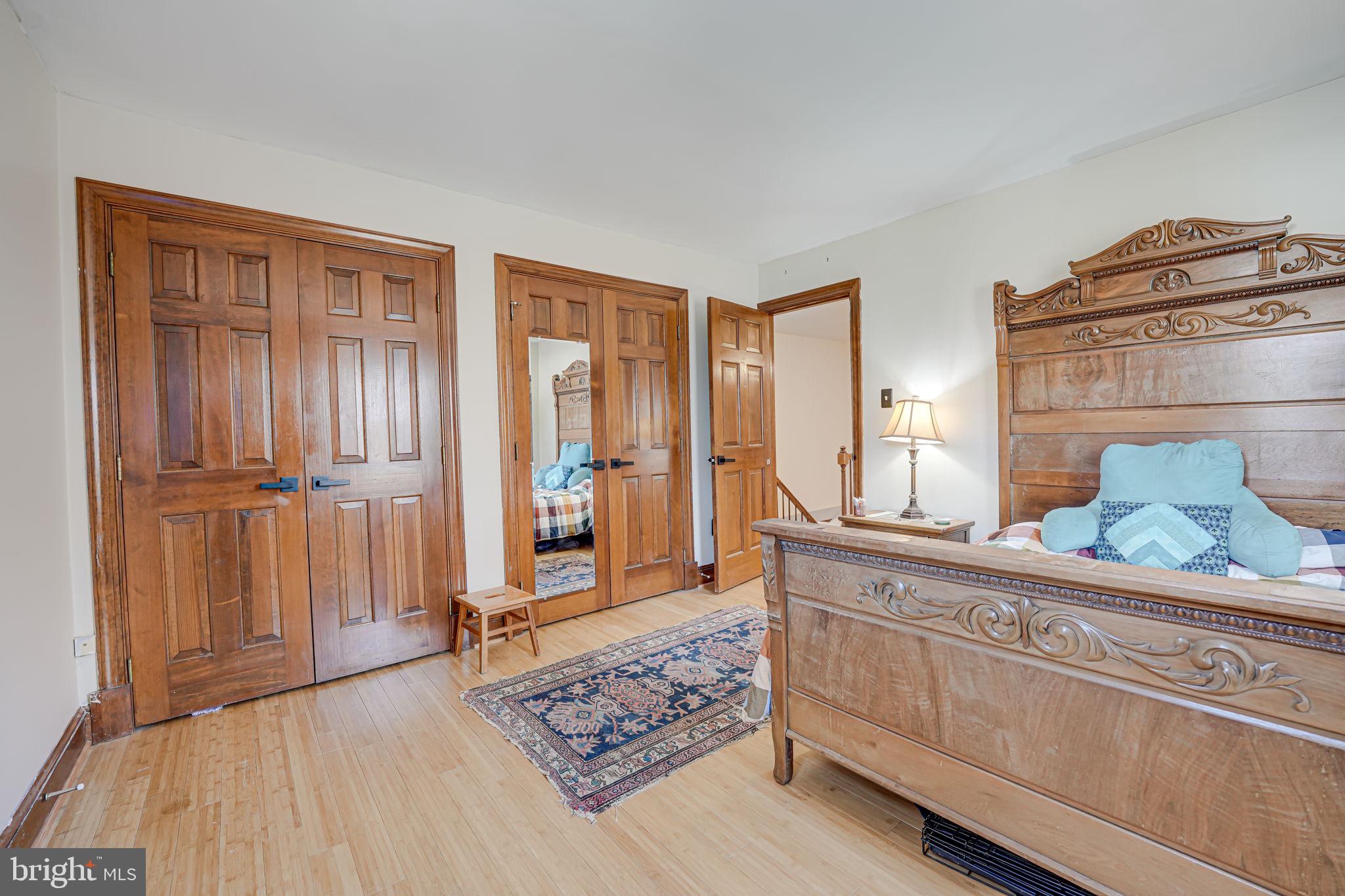 MOSBY WOODS - Residential