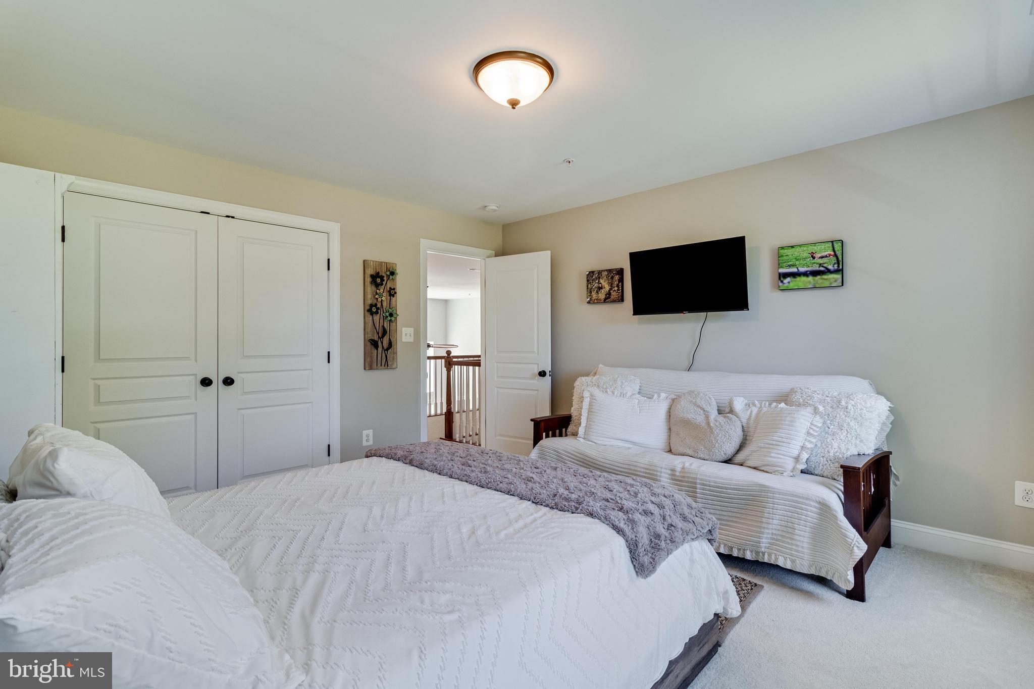 GRANDVIEW HAVEN - Residential