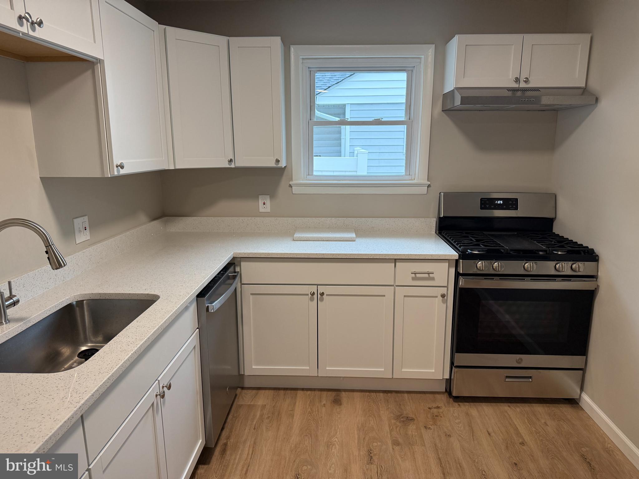 LAUREL - Residential