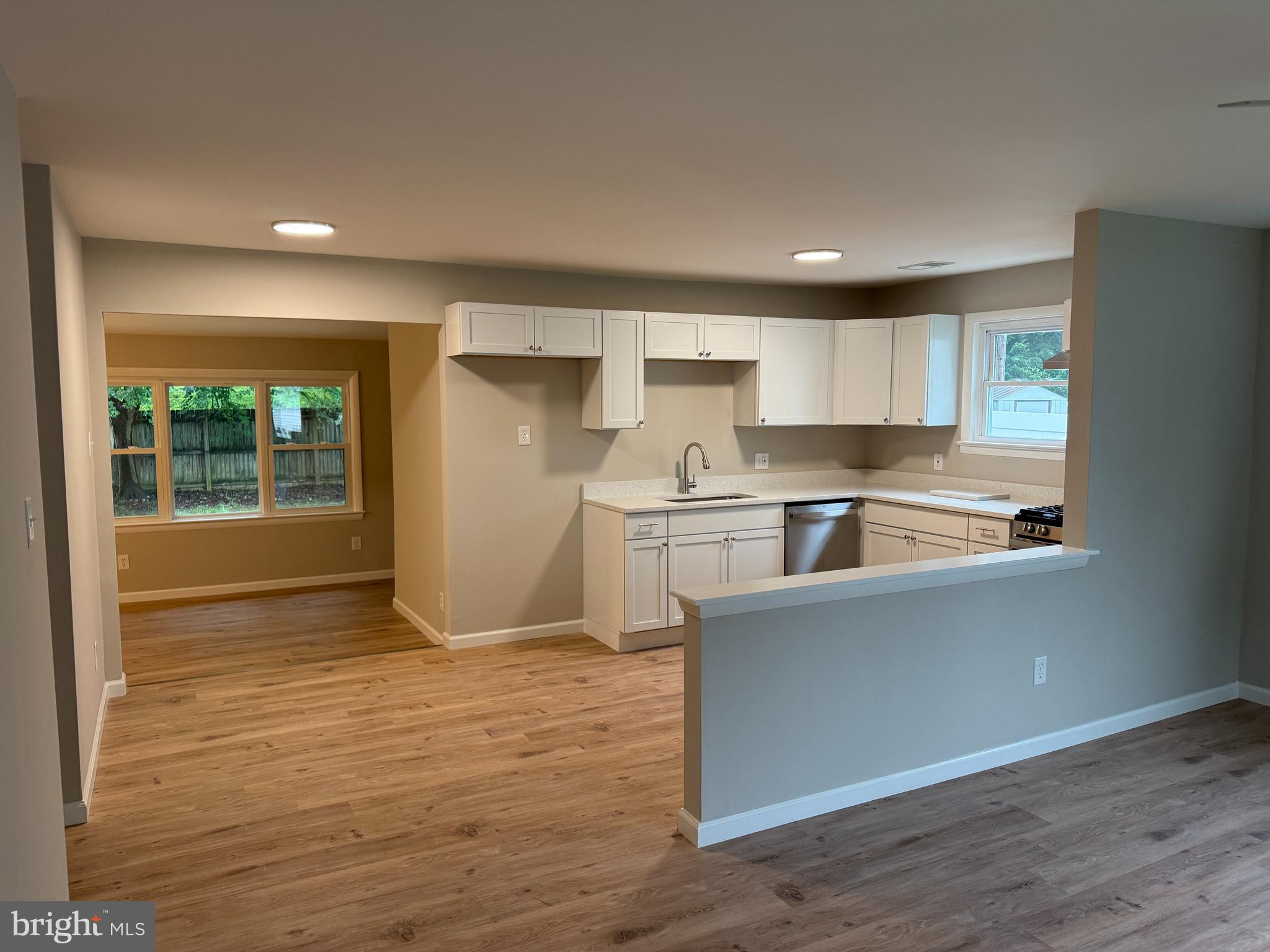 LAUREL - Residential