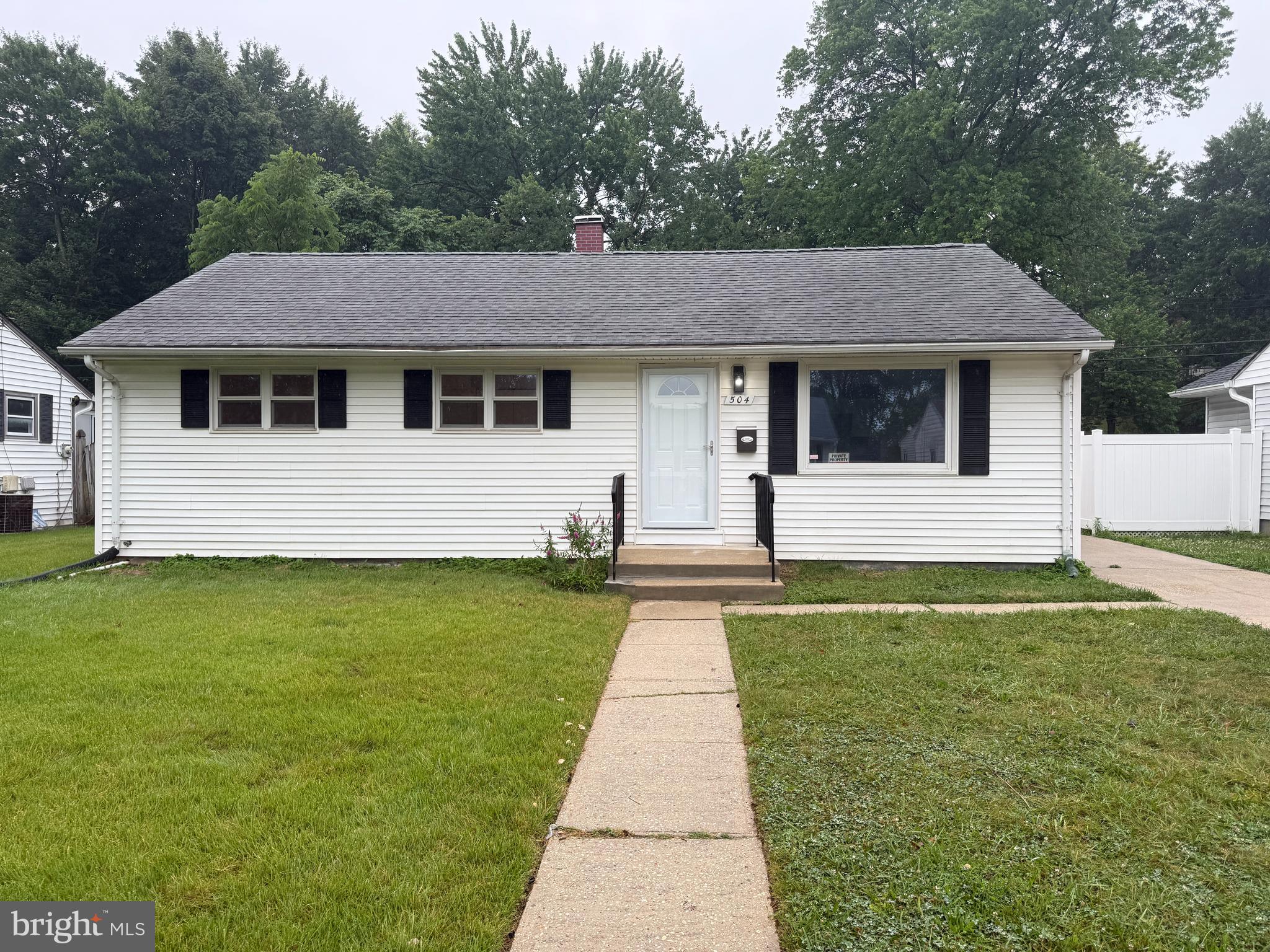 LAUREL - Residential