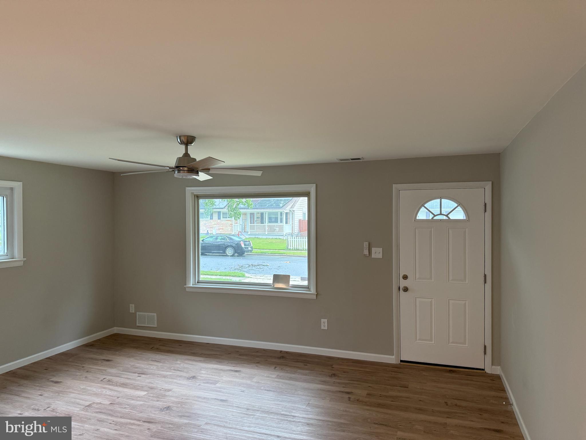 LAUREL - Residential