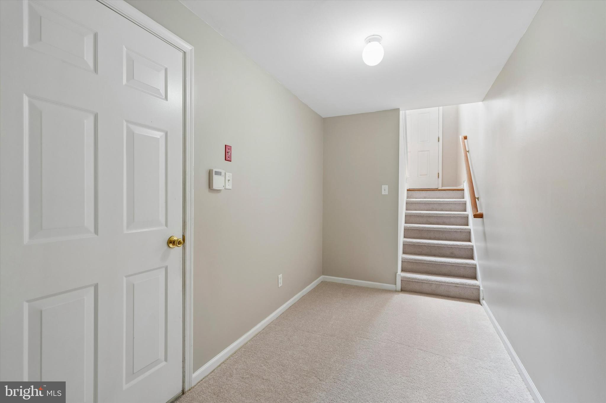 CHARLESTOWN OAKS - Residential