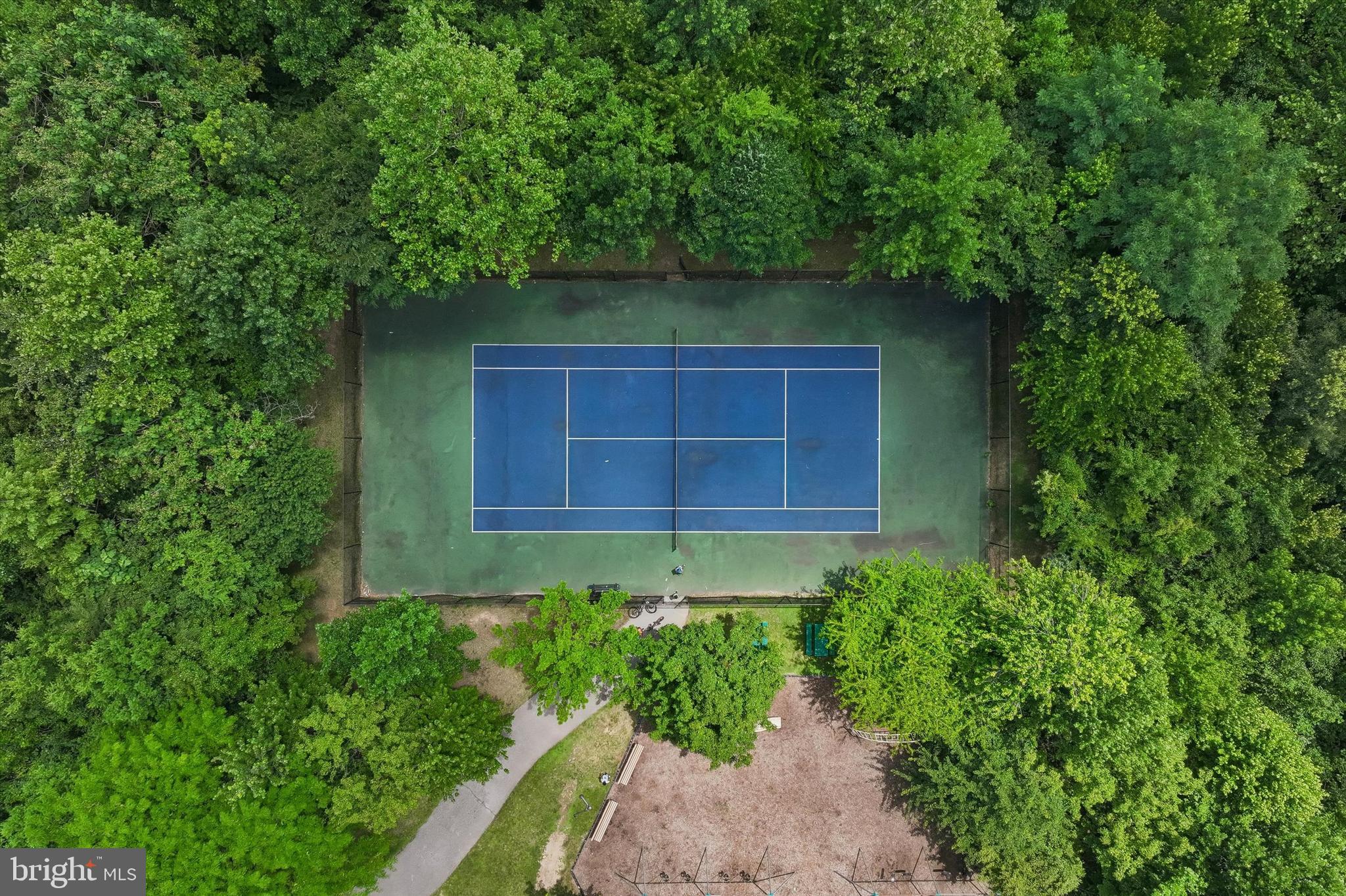 CHARLESTOWN OAKS - Residential