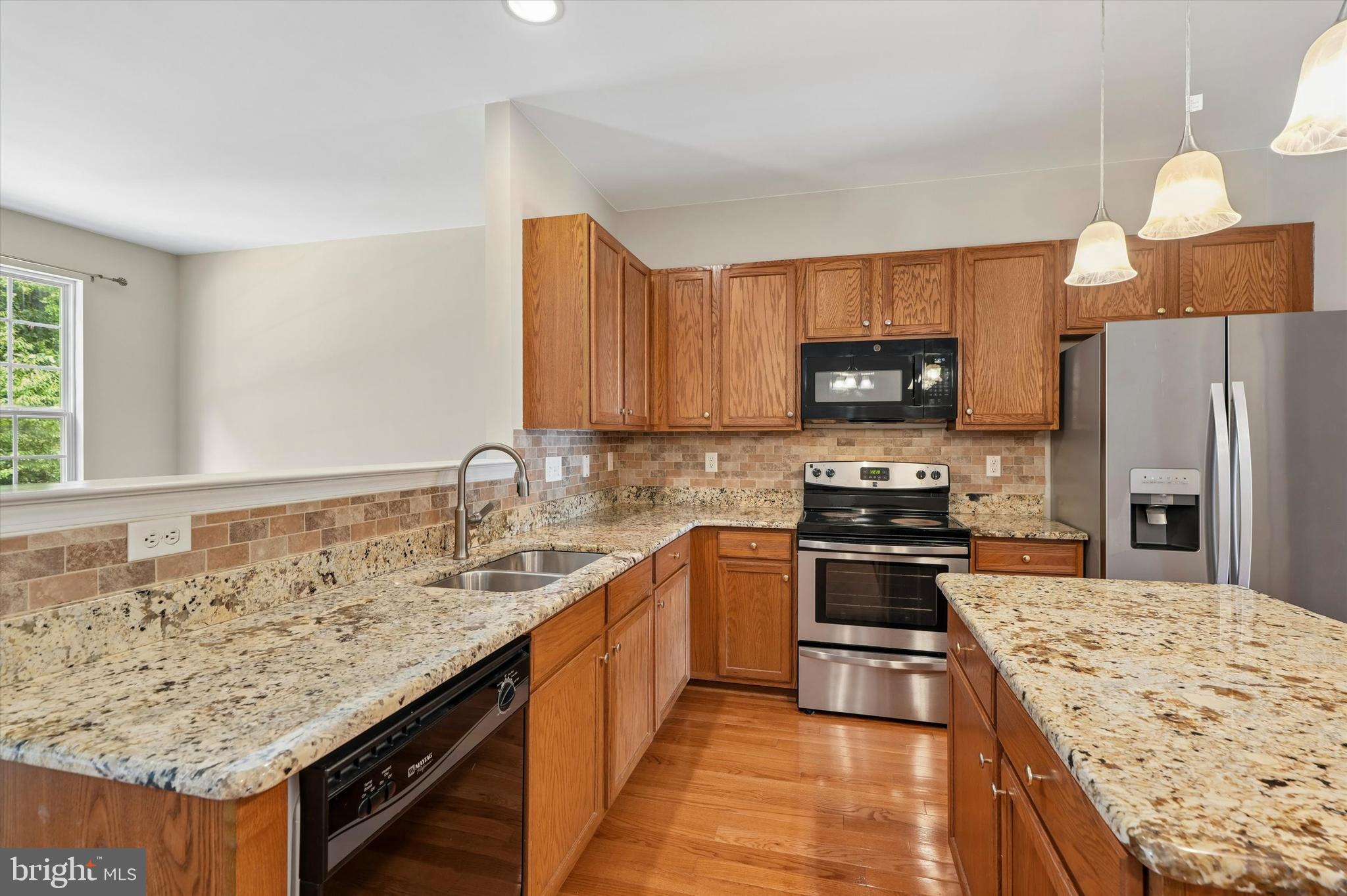 CHARLESTOWN OAKS - Residential