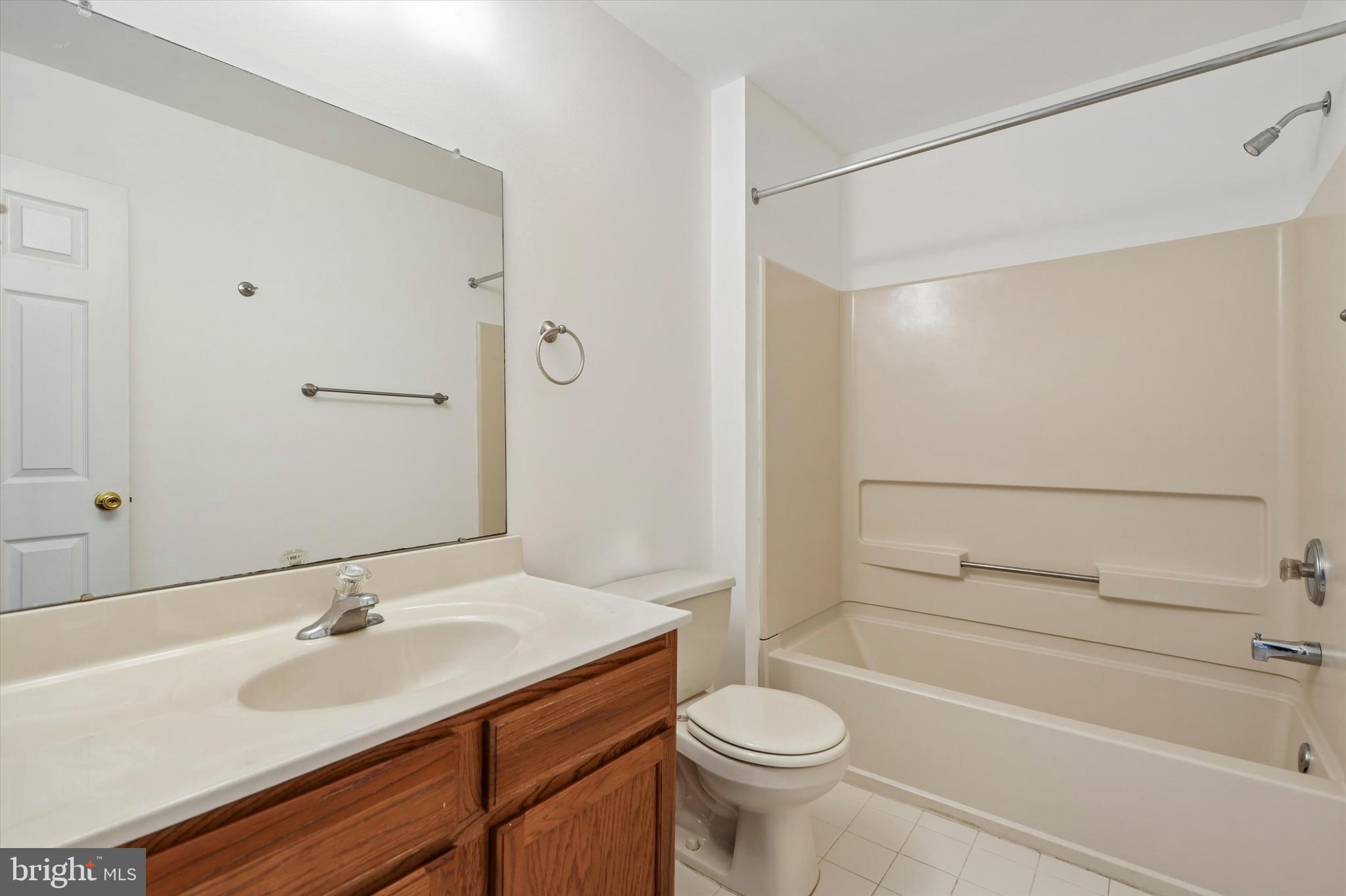 CHARLESTOWN OAKS - Residential