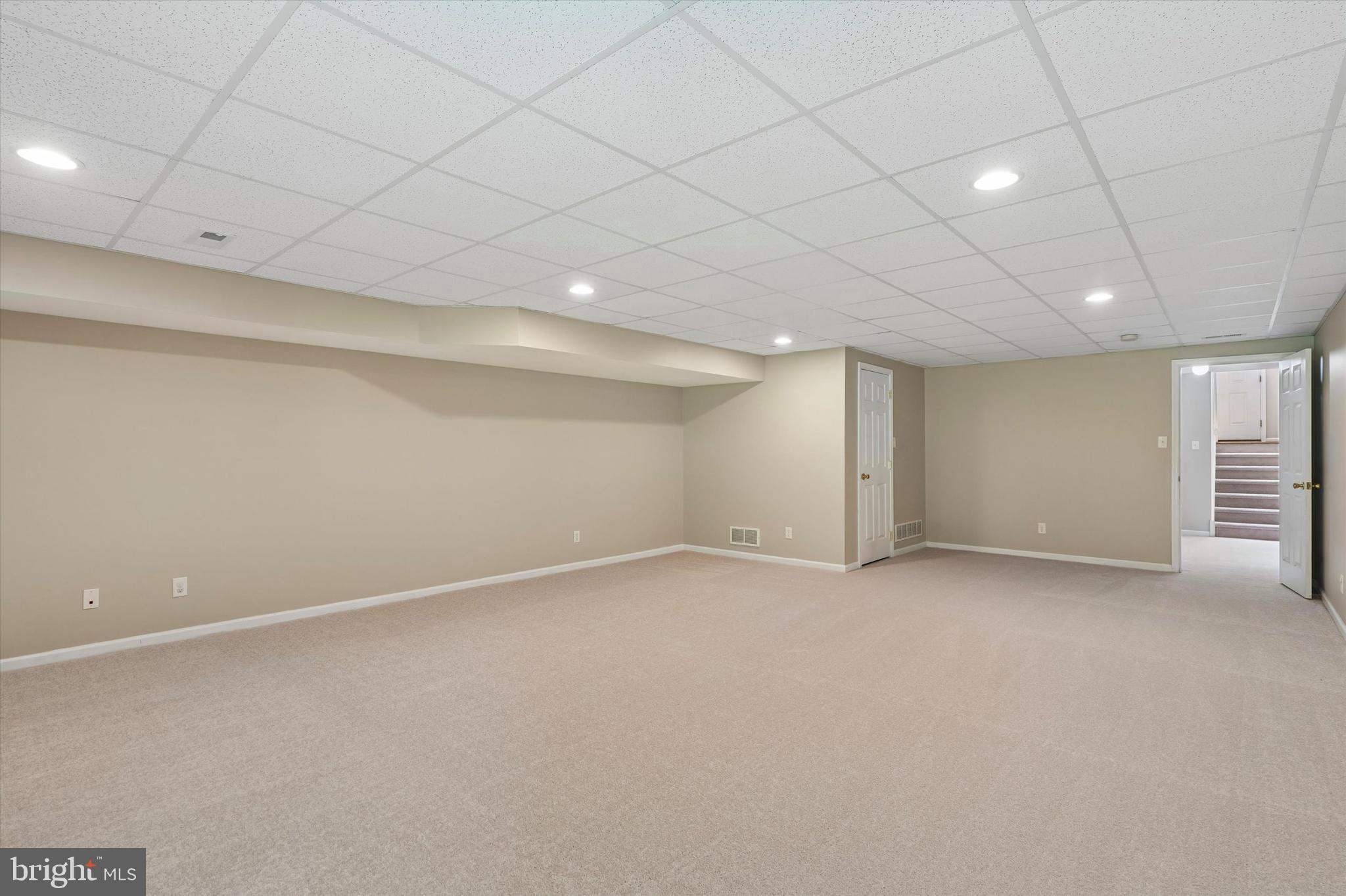 CHARLESTOWN OAKS - Residential