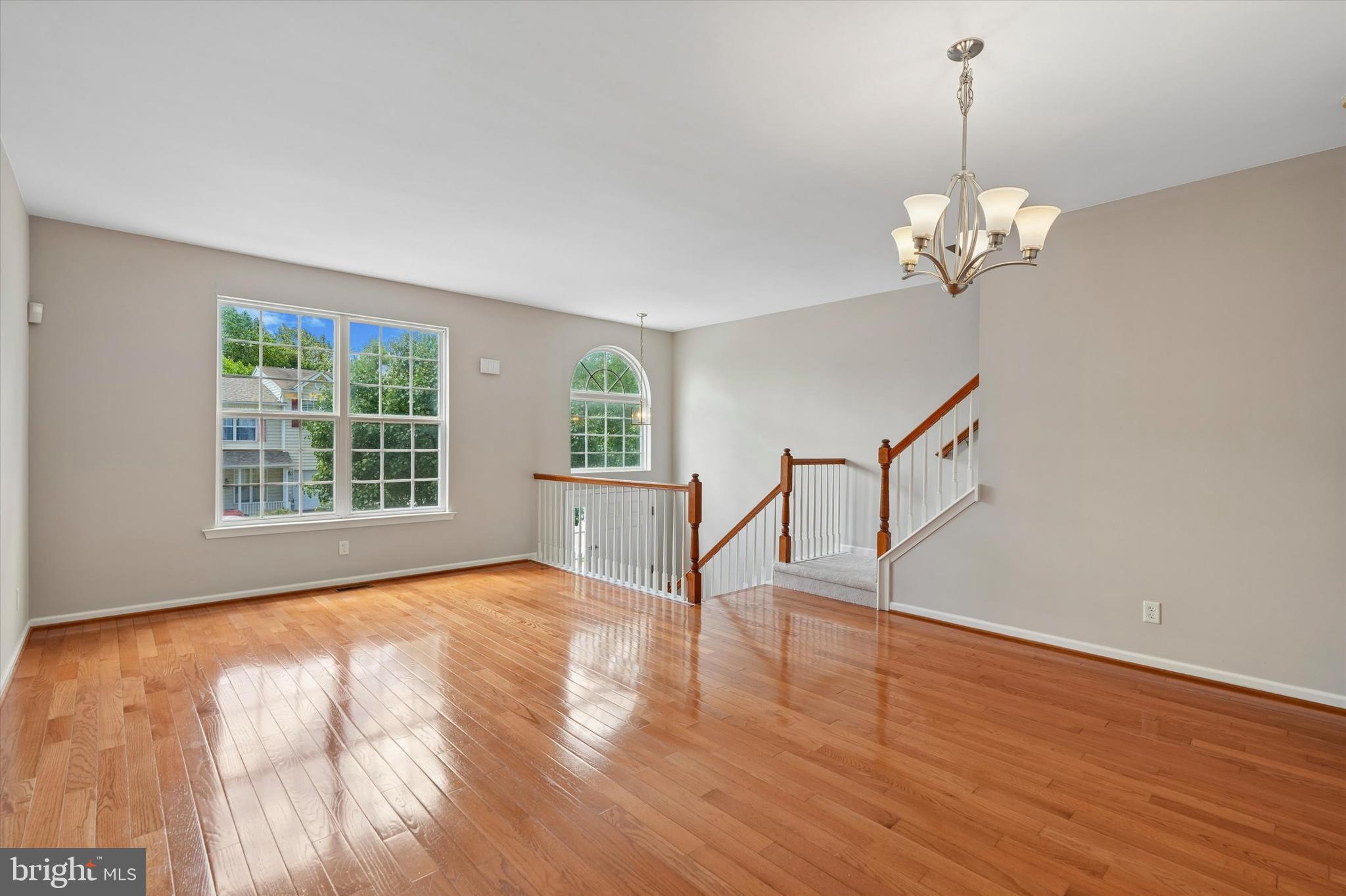 CHARLESTOWN OAKS - Residential