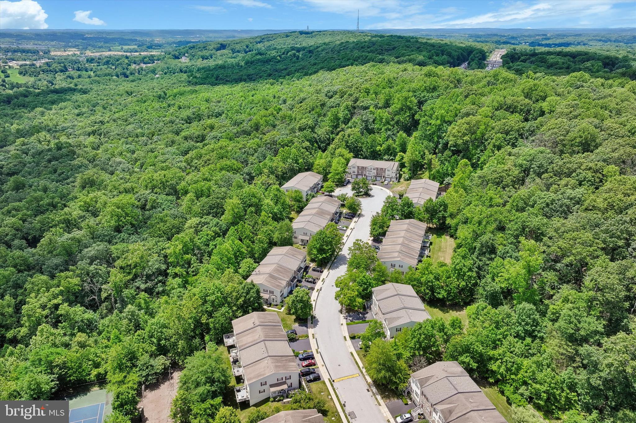 CHARLESTOWN OAKS - Residential