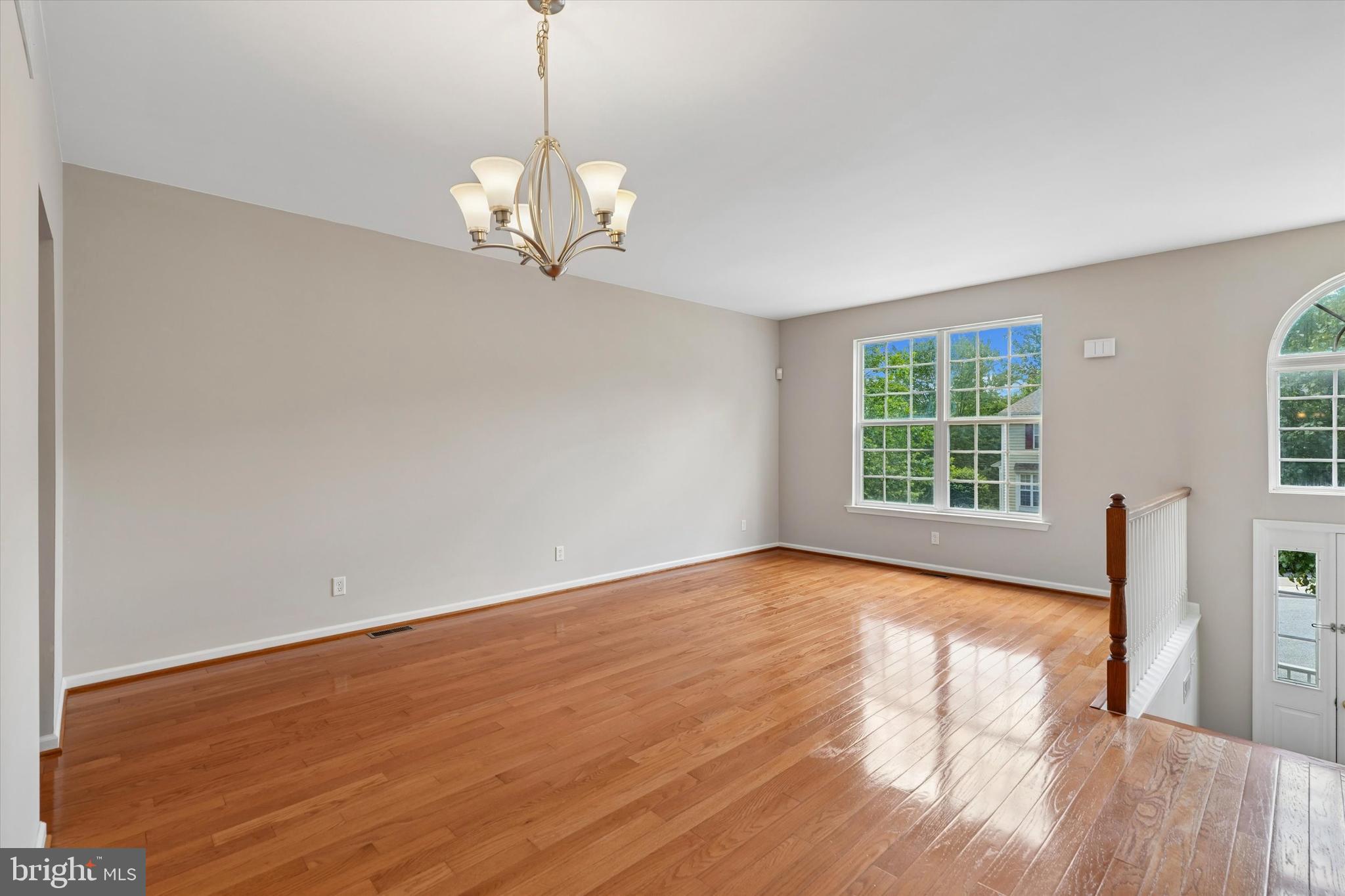CHARLESTOWN OAKS - Residential
