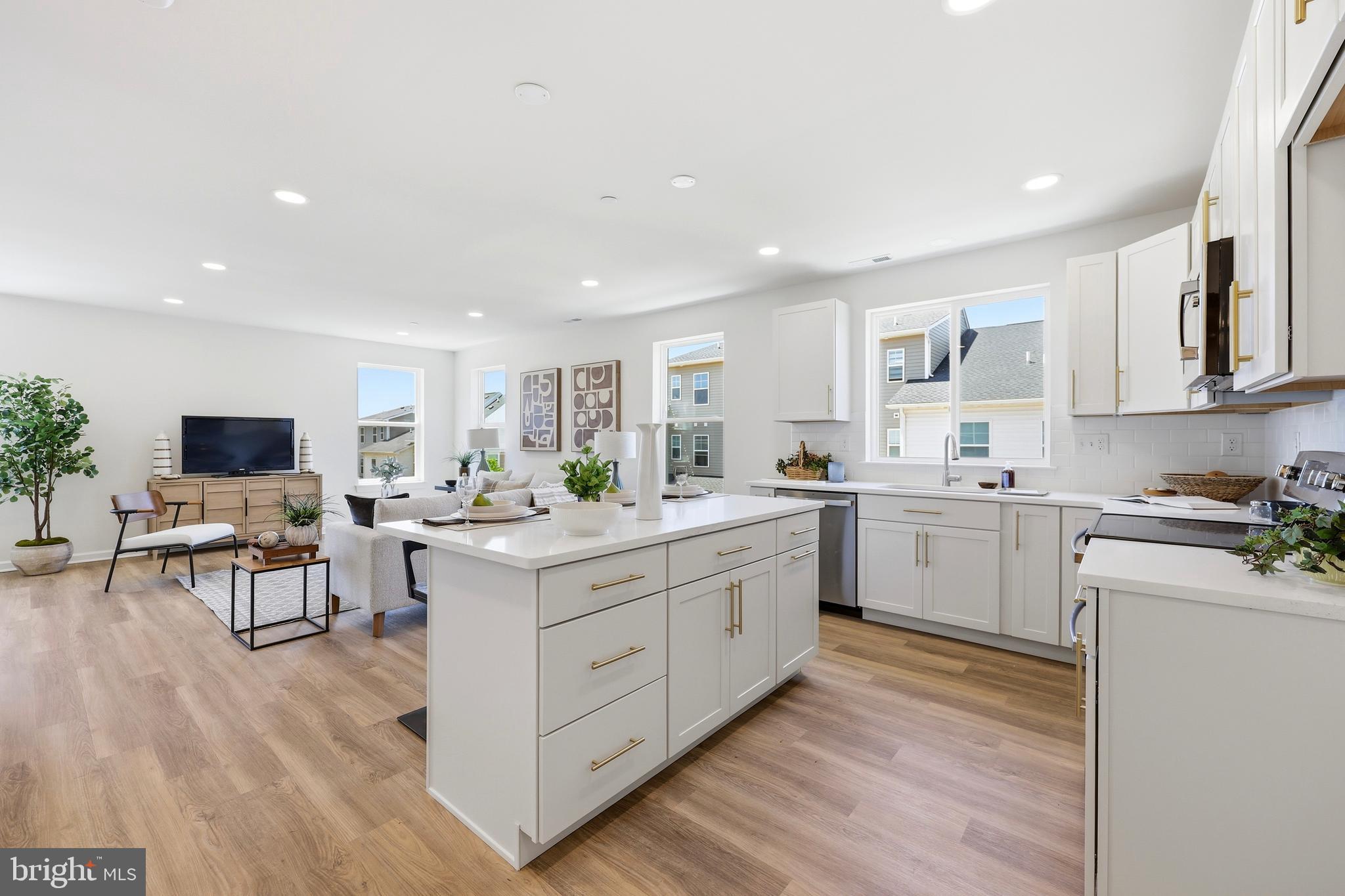 ARBOR PLACE - Residential