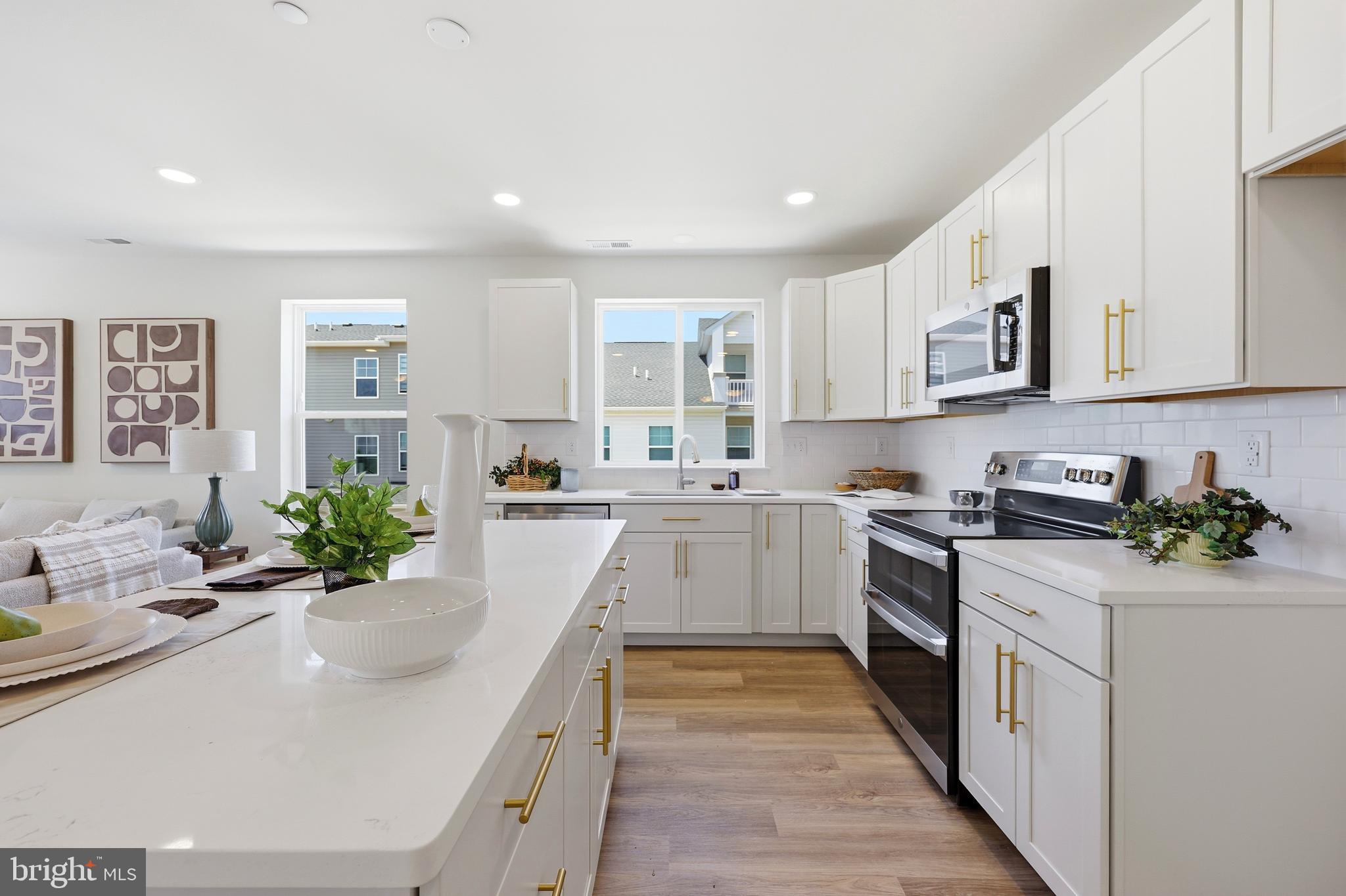 ARBOR PLACE - Residential