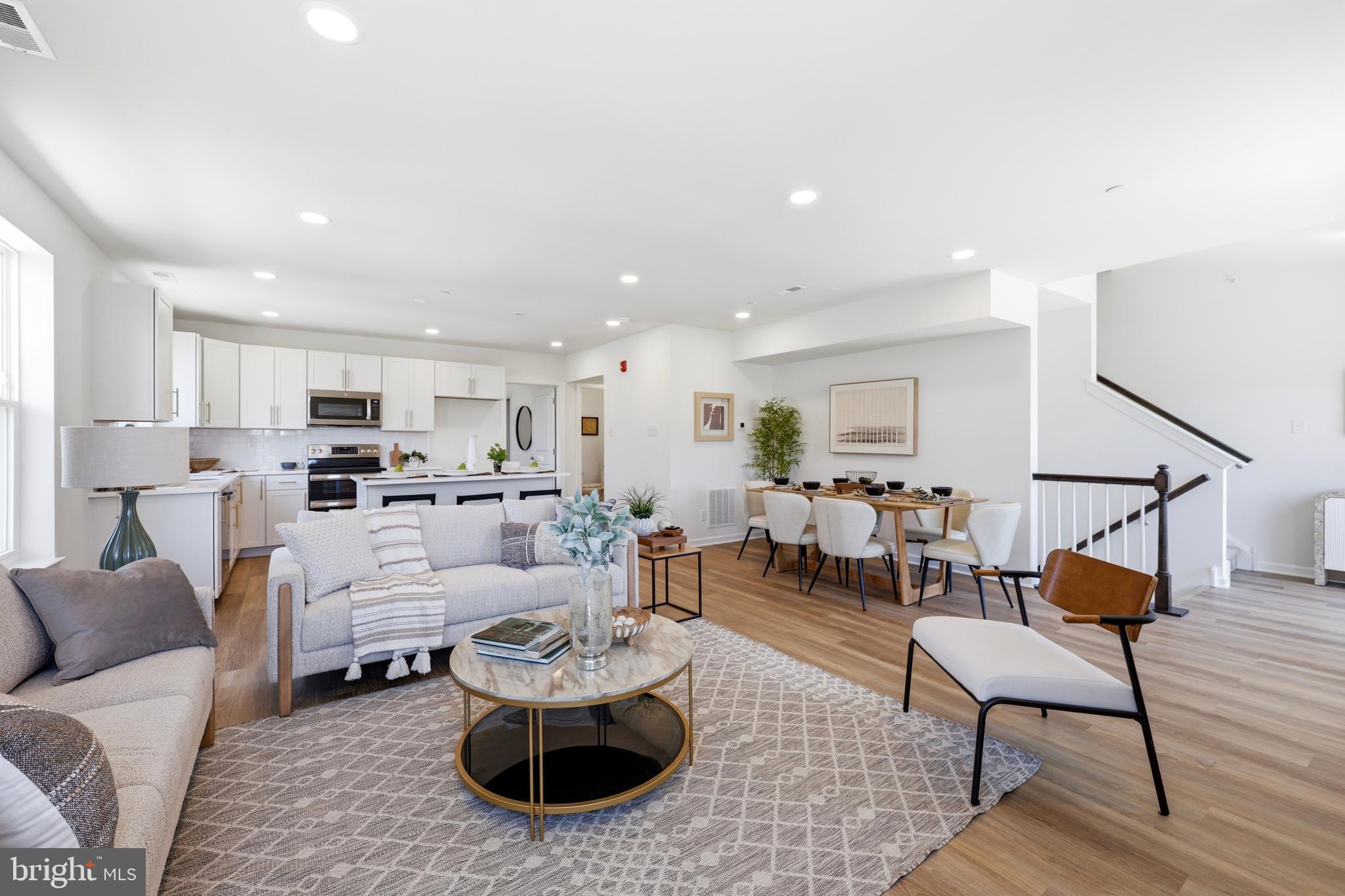 ARBOR PLACE - Residential