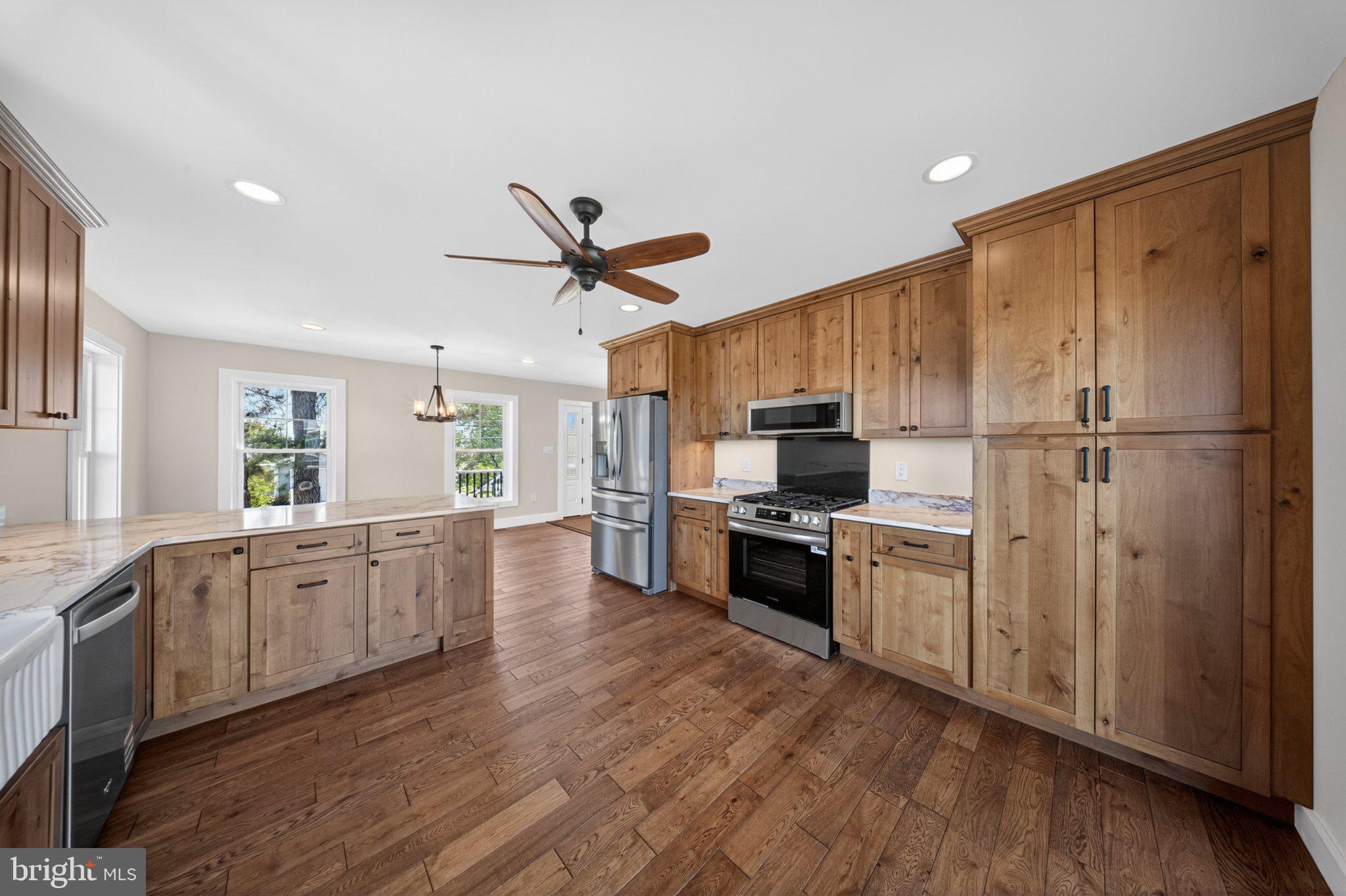 KITTS HUMMOCK - Residential