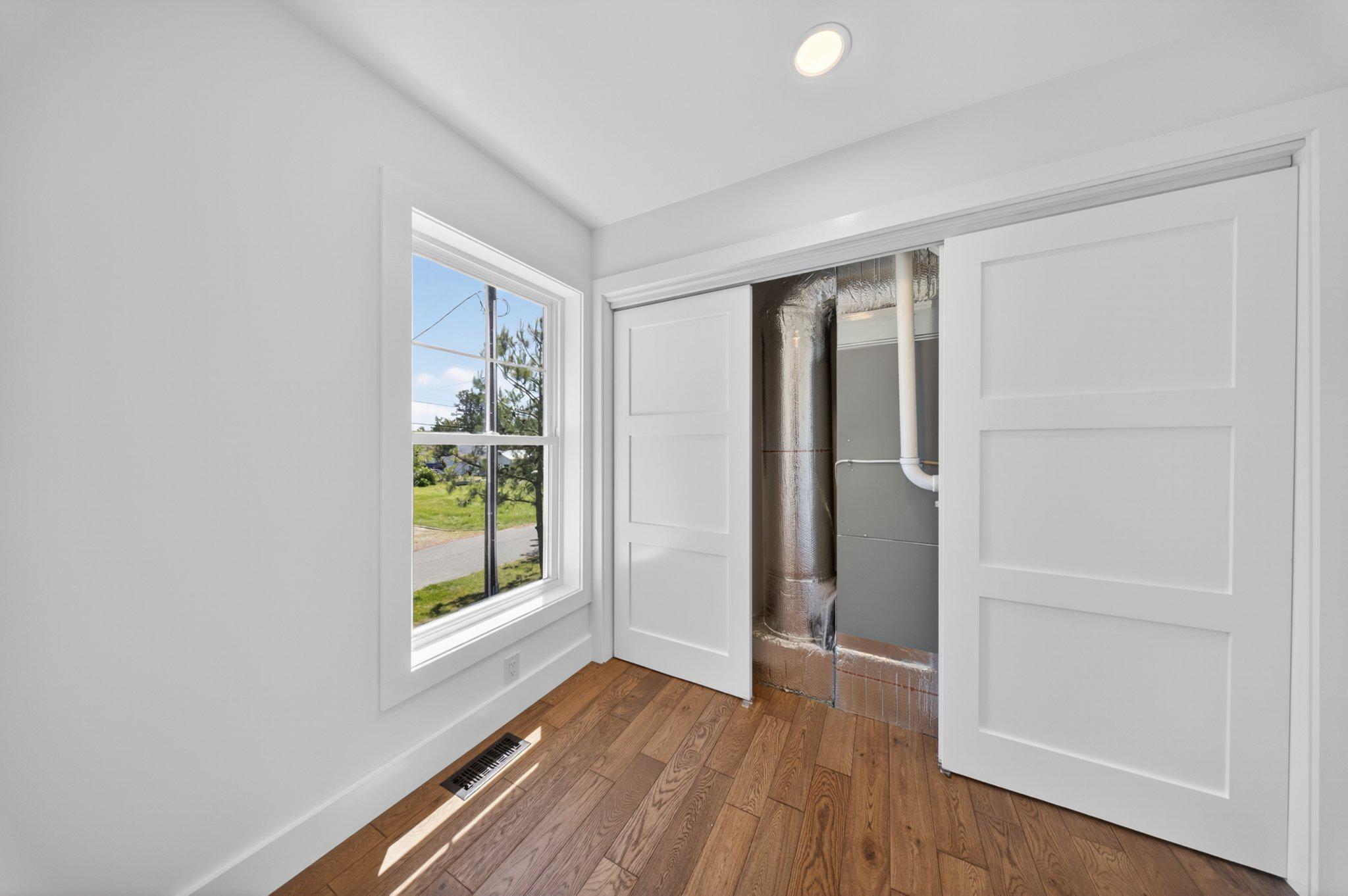 KITTS HUMMOCK - Residential