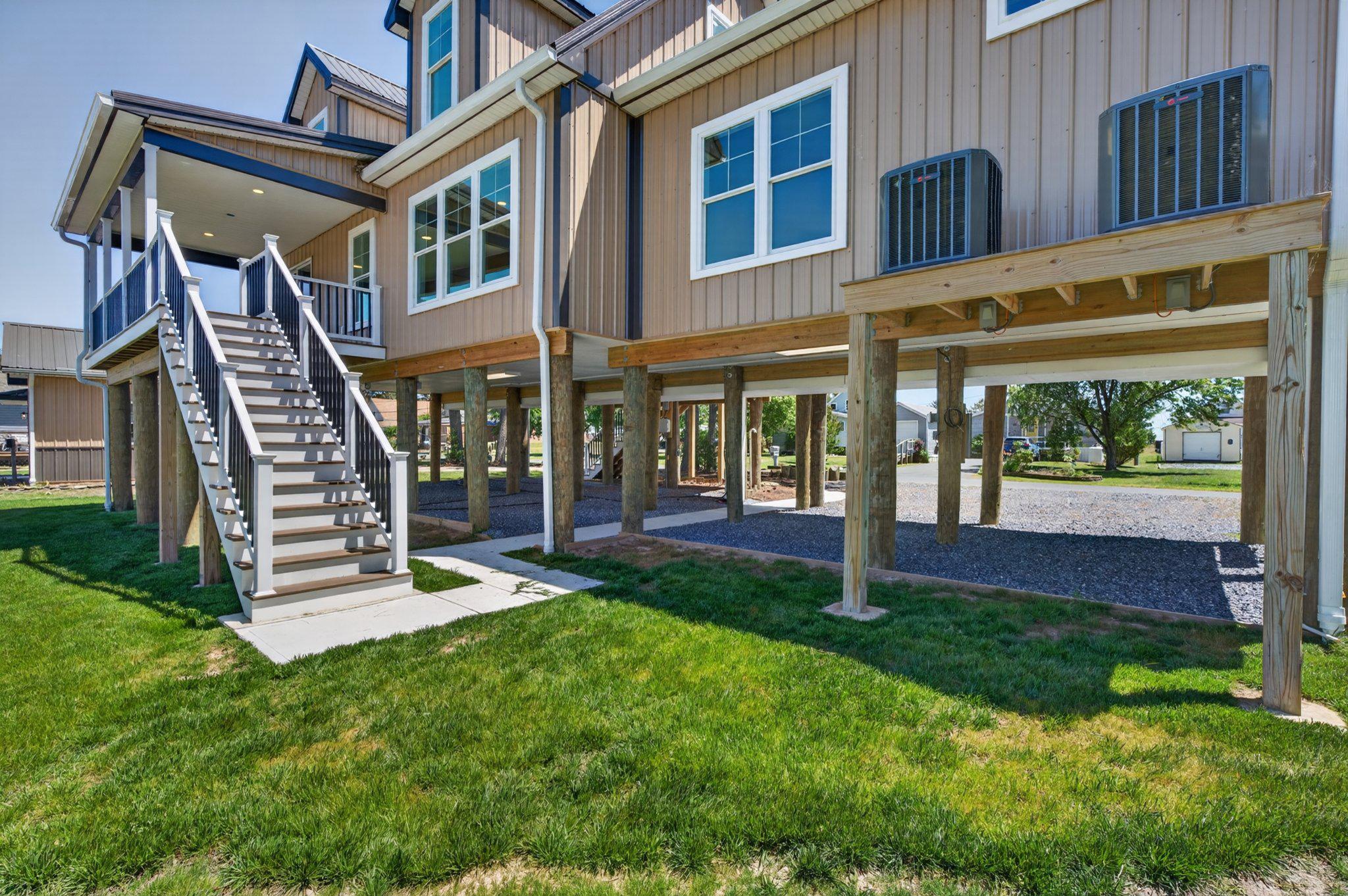 KITTS HUMMOCK - Residential