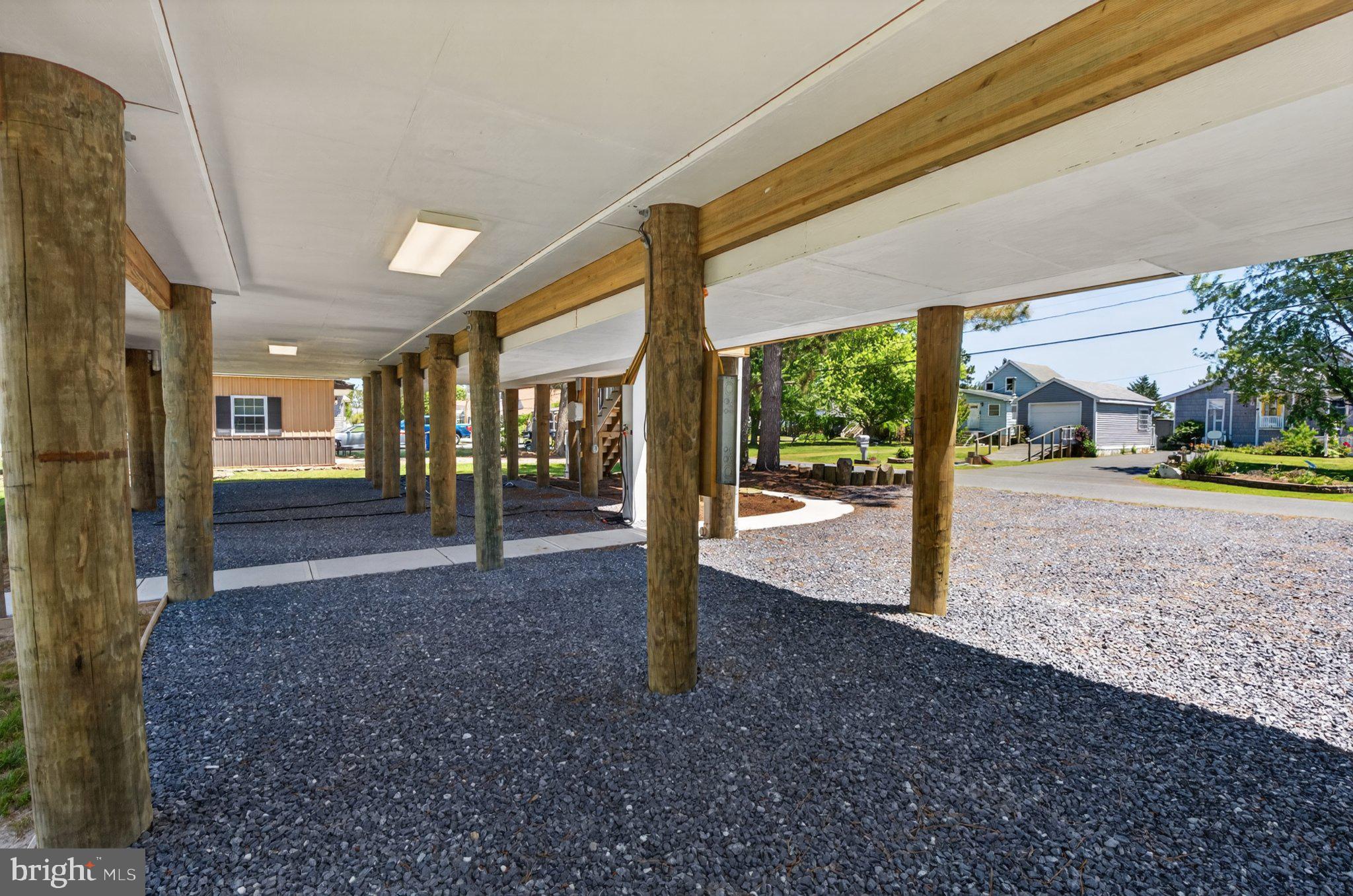KITTS HUMMOCK - Residential