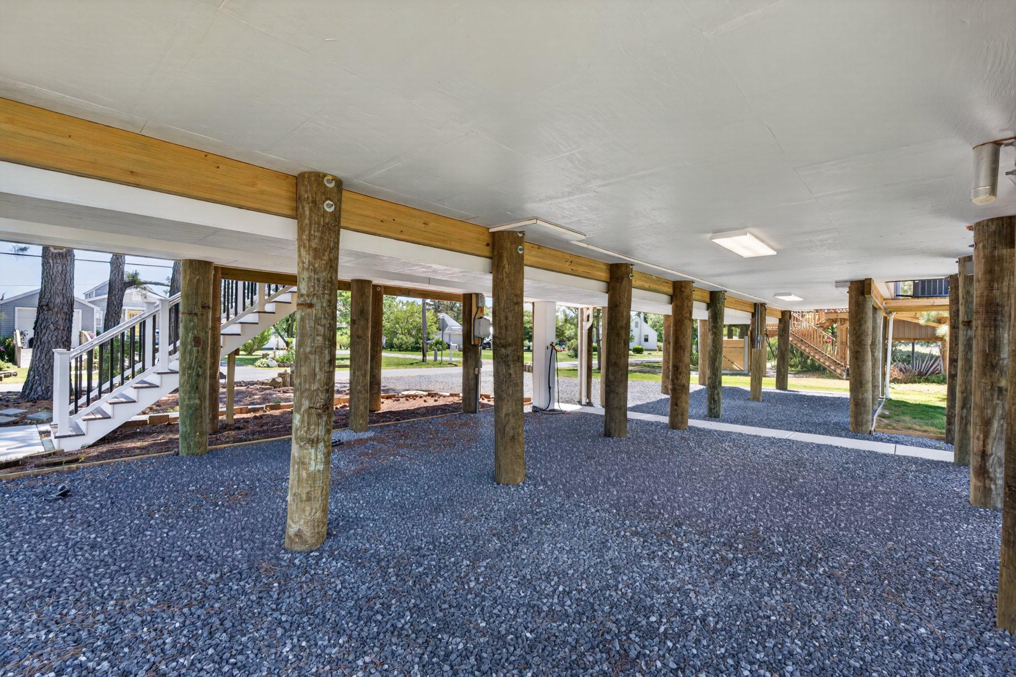 KITTS HUMMOCK - Residential