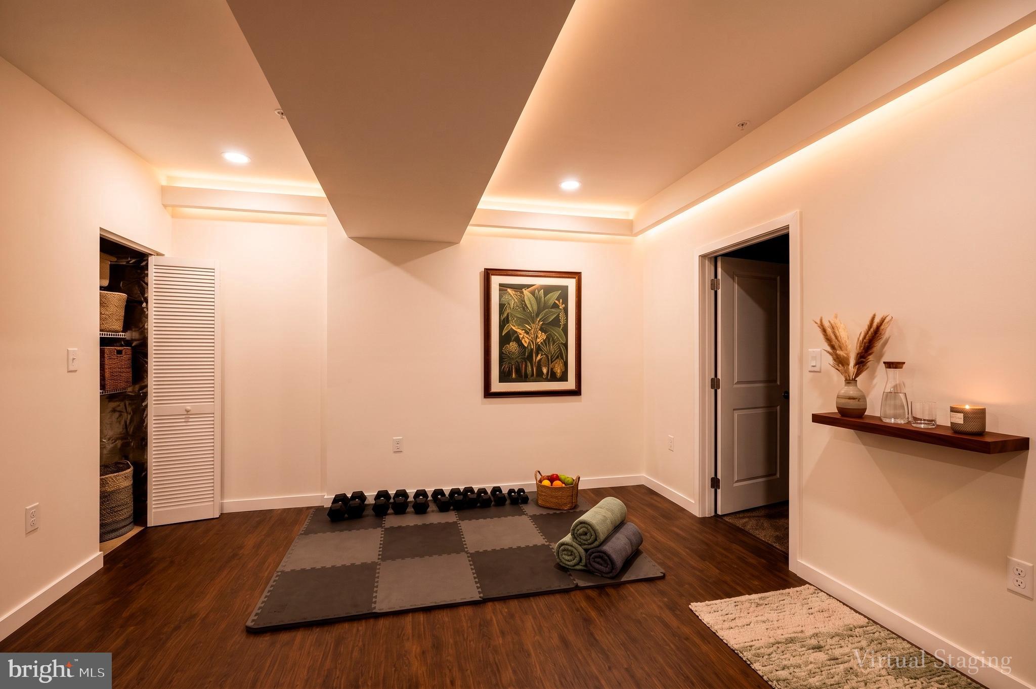 WARFIELD ESTATES - Residential