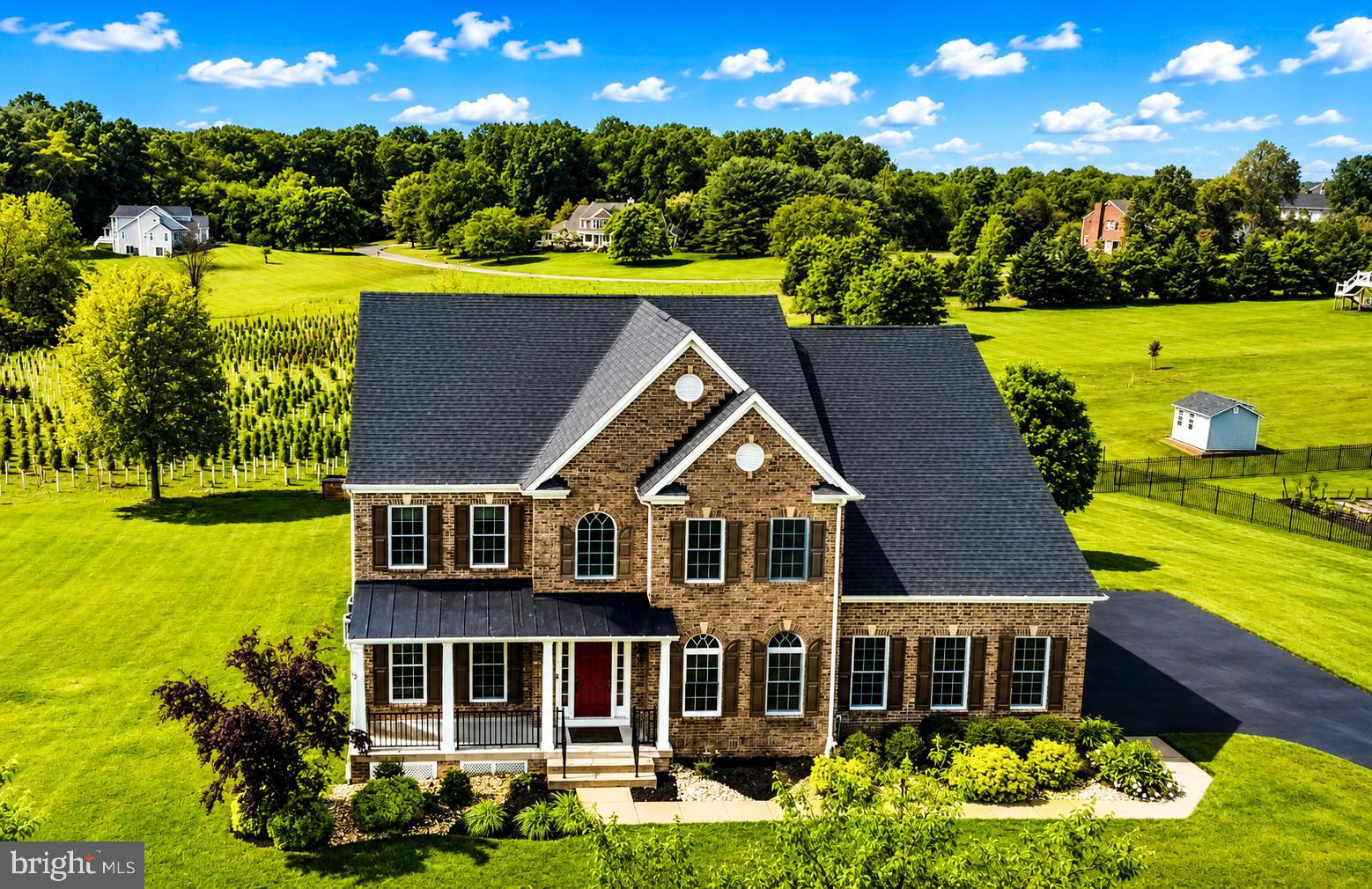 WARFIELD ESTATES - Residential