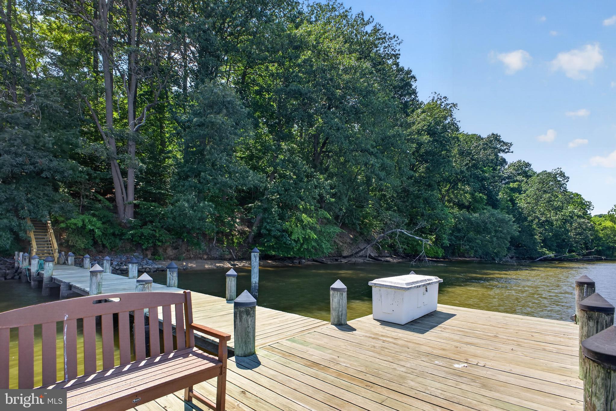 KINNAIRDS POINT - Residential