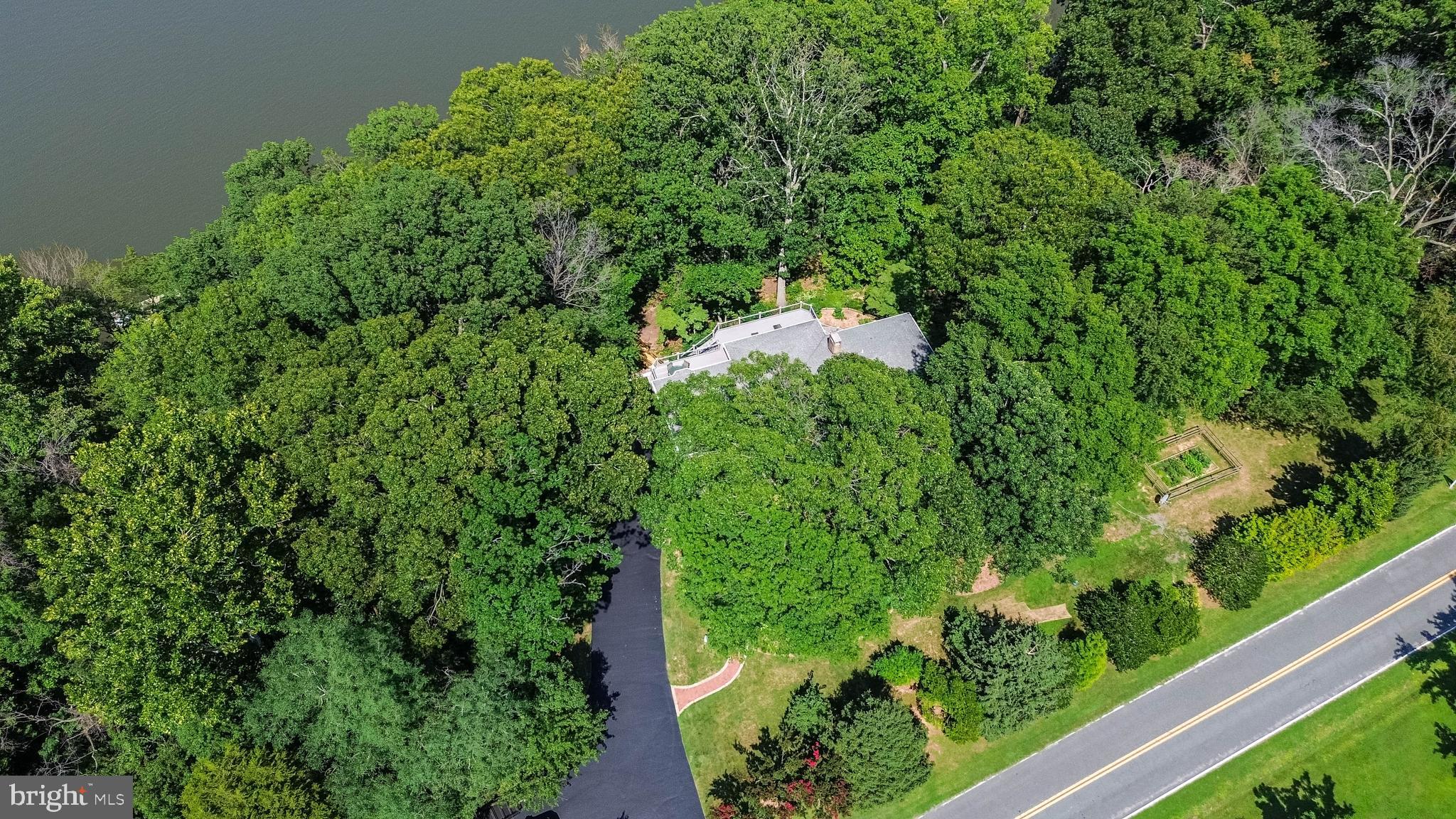 KINNAIRDS POINT - Residential