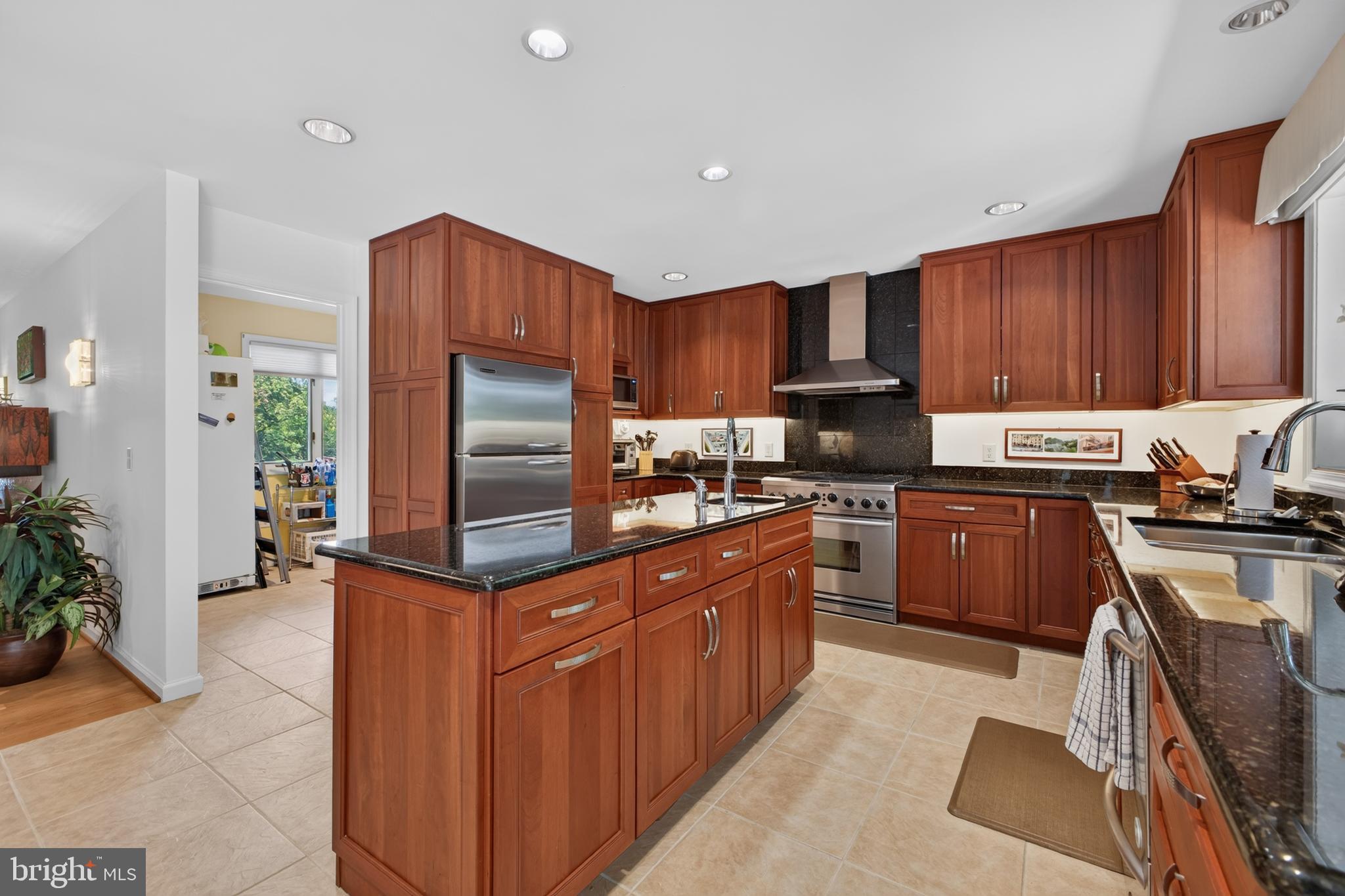 KINNAIRDS POINT - Residential