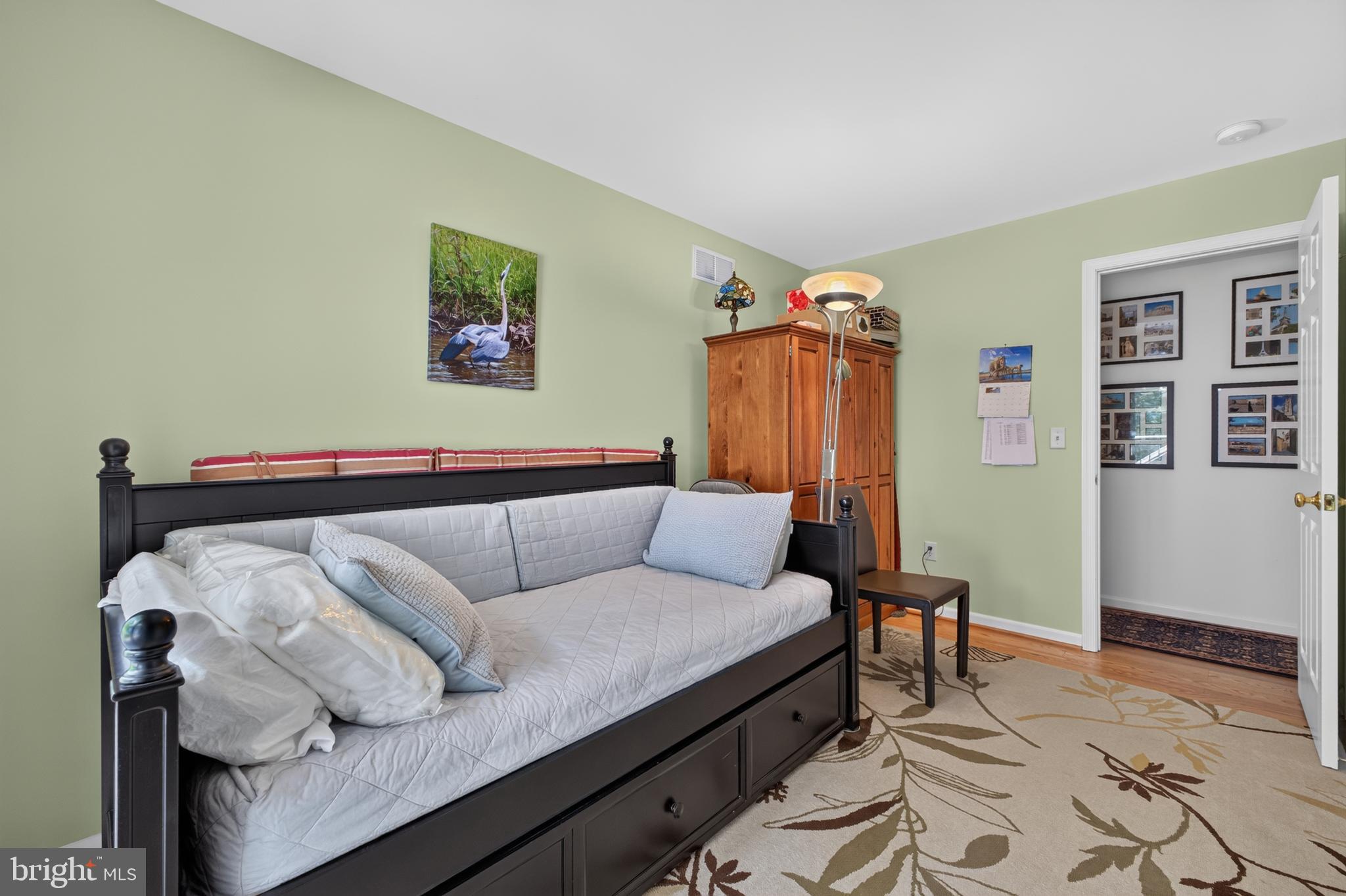 KINNAIRDS POINT - Residential