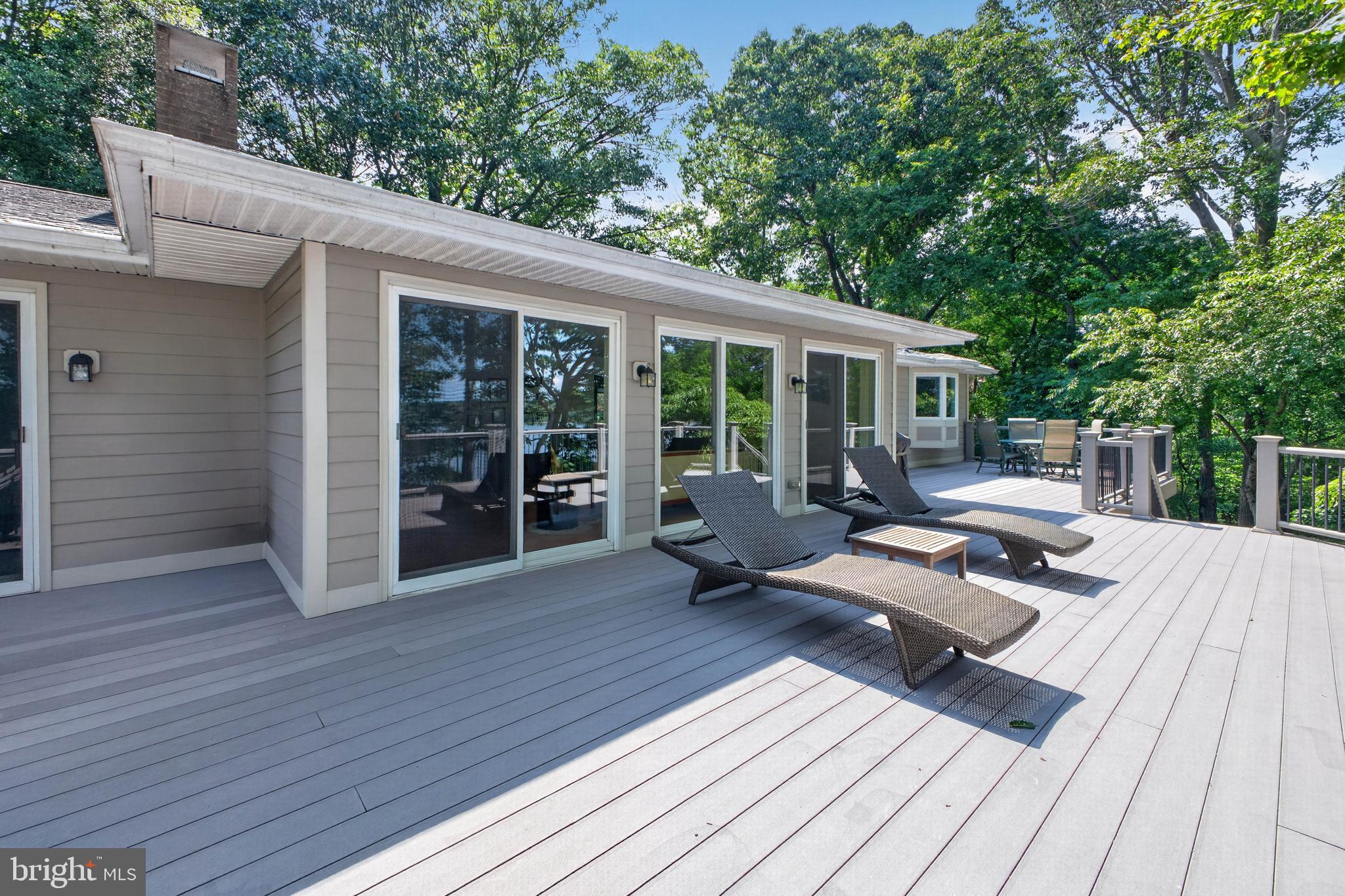 KINNAIRDS POINT - Residential