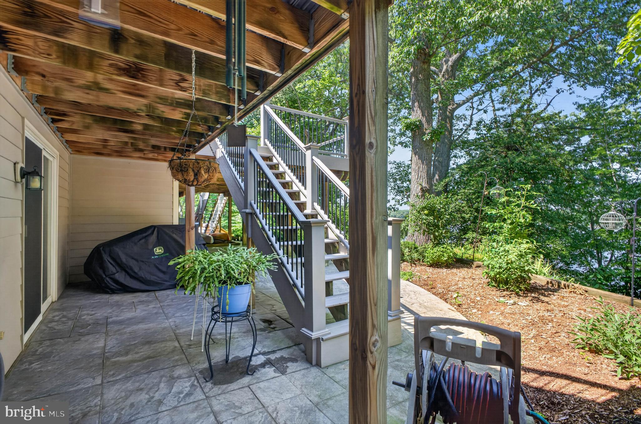 KINNAIRDS POINT - Residential