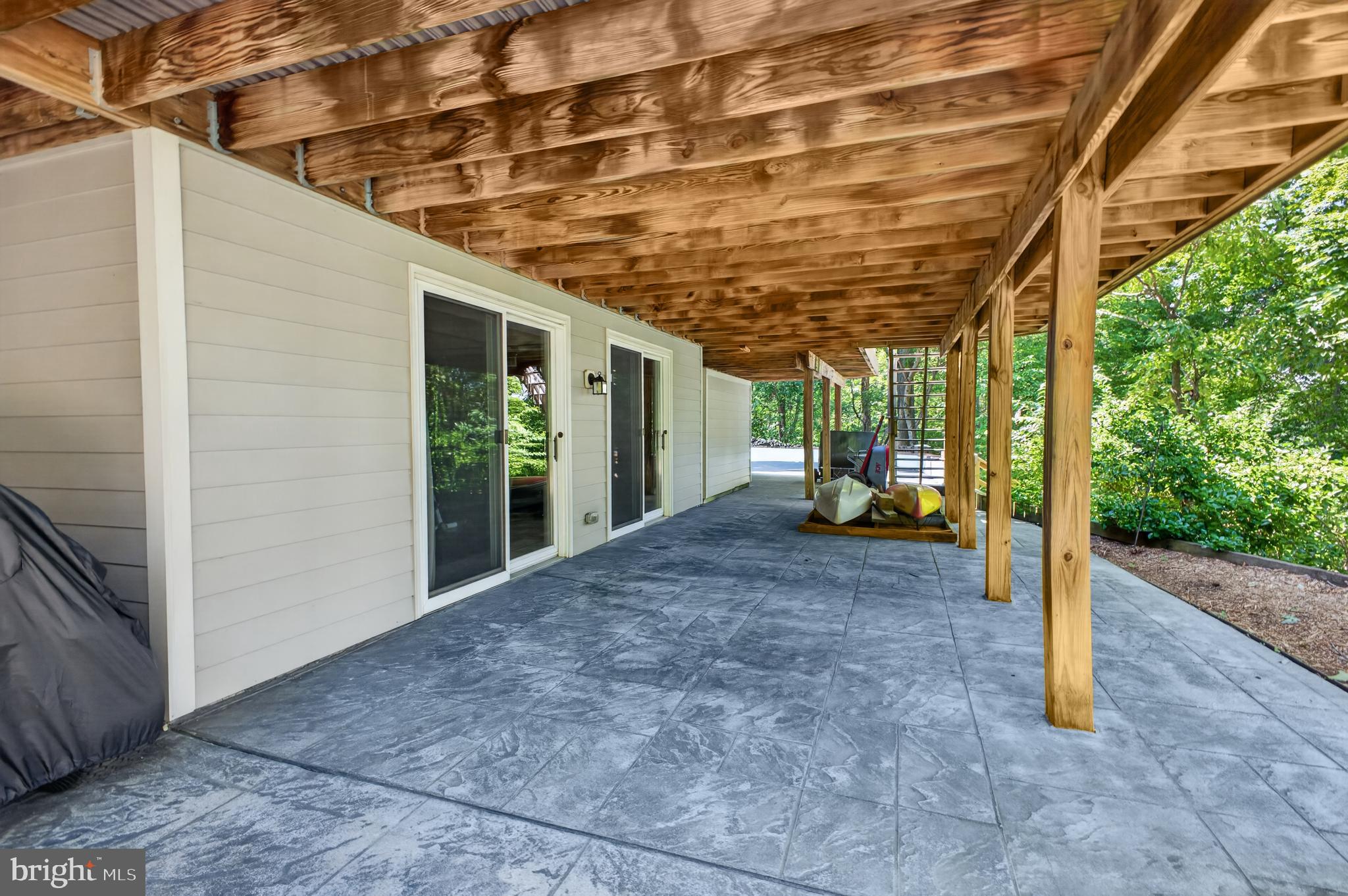 KINNAIRDS POINT - Residential