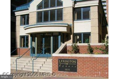 LEXINGTON SQUARE - Residential