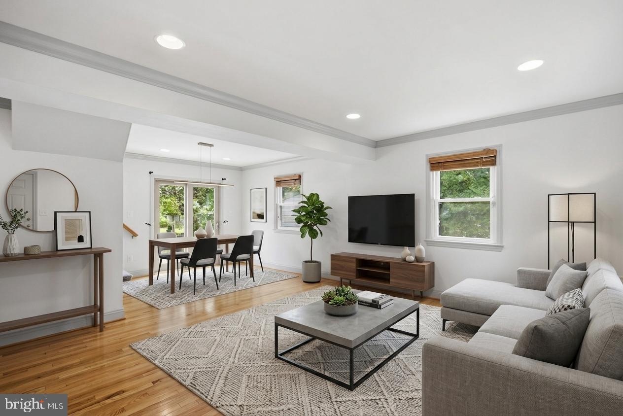 QUEENS CHAPEL - Residential