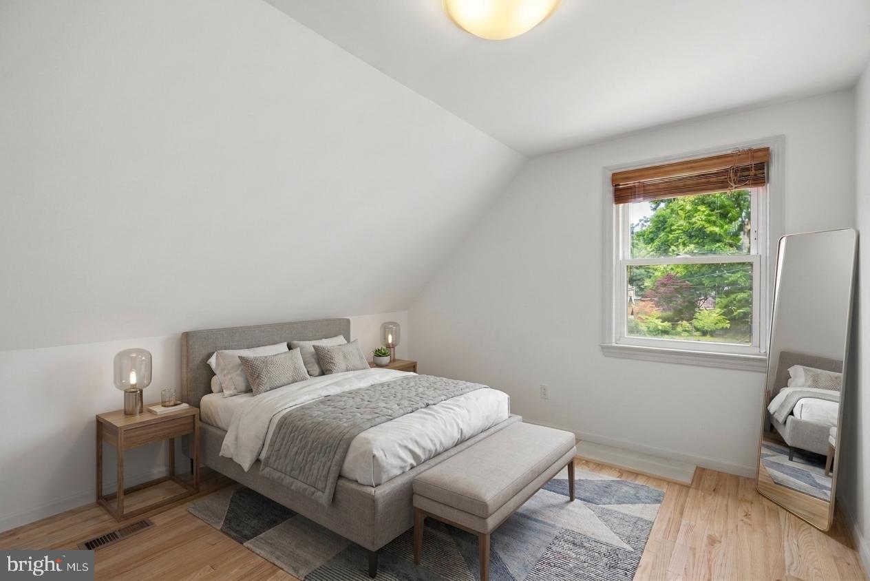 QUEENS CHAPEL - Residential