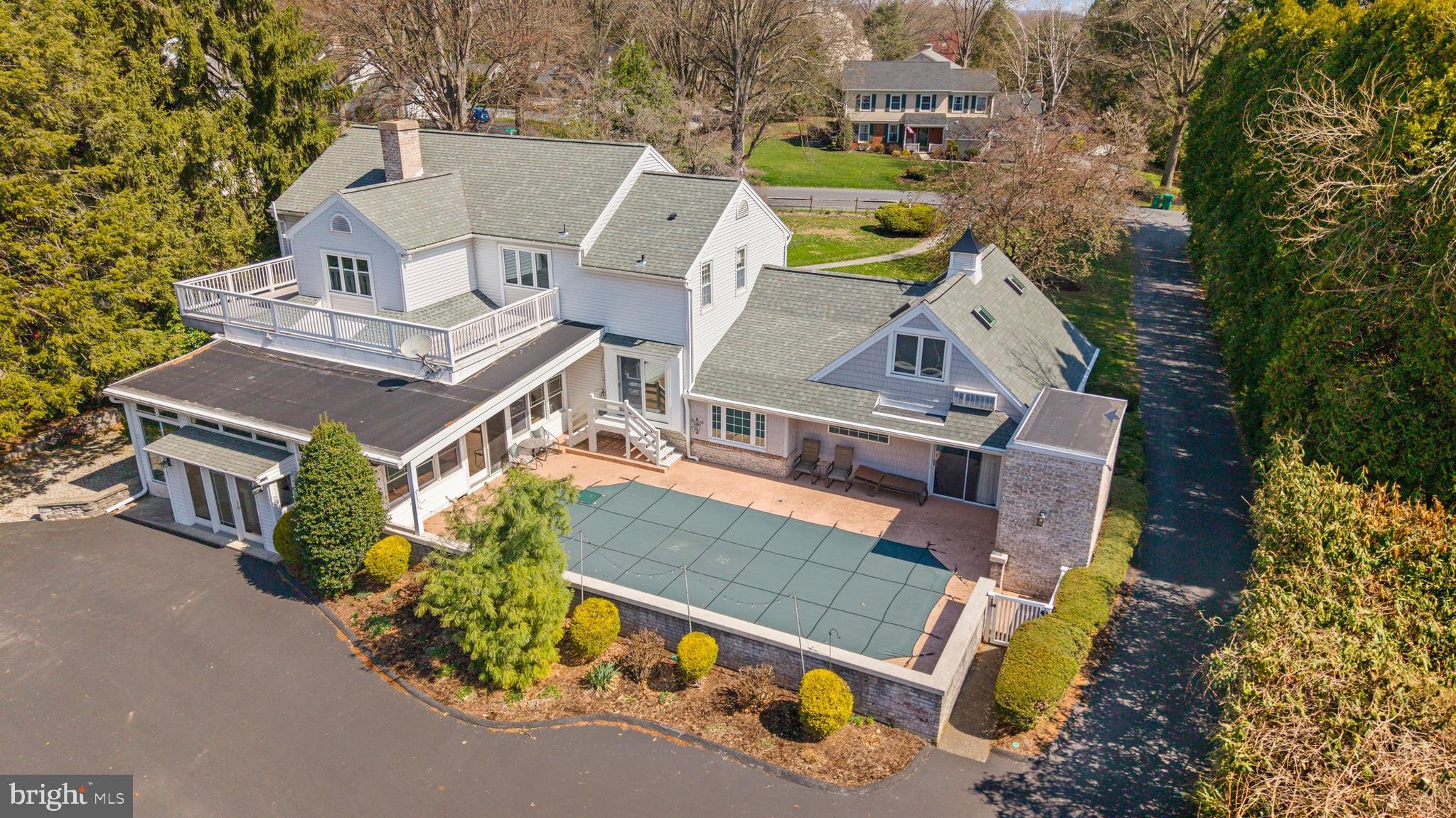 POINT RIDGE FARMS - Residential