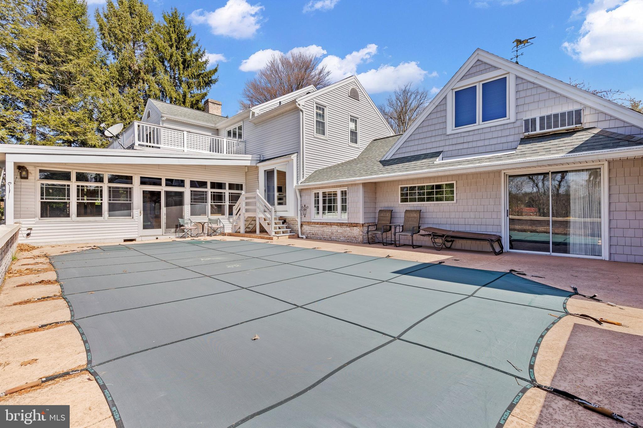 POINT RIDGE FARMS - Residential