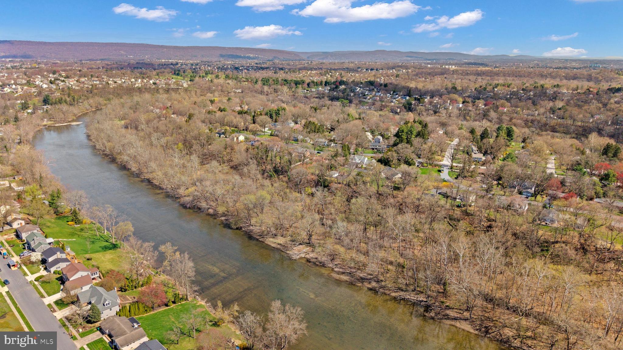POINT RIDGE FARMS - Residential