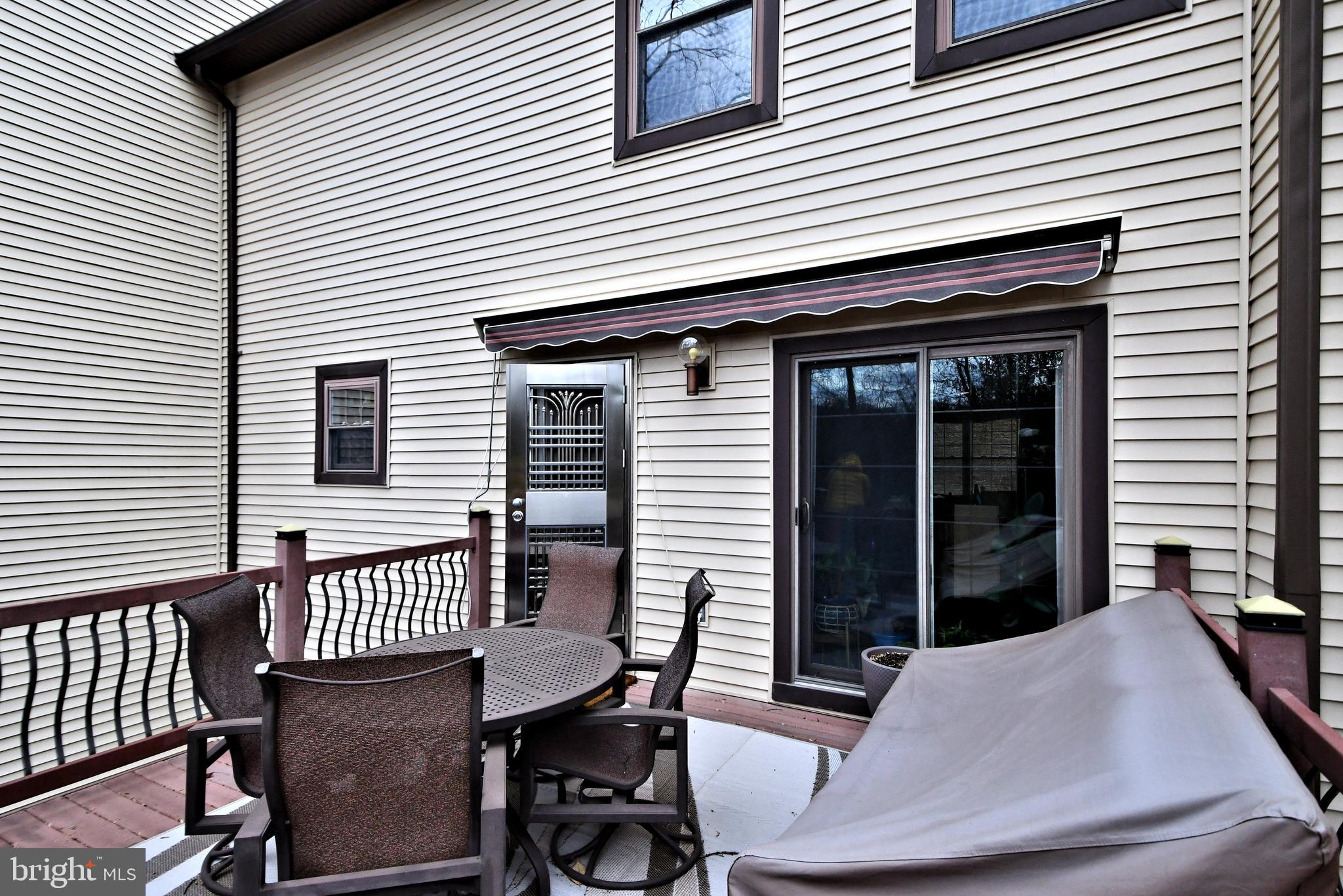 STOTESBURY TWHSE - Residential