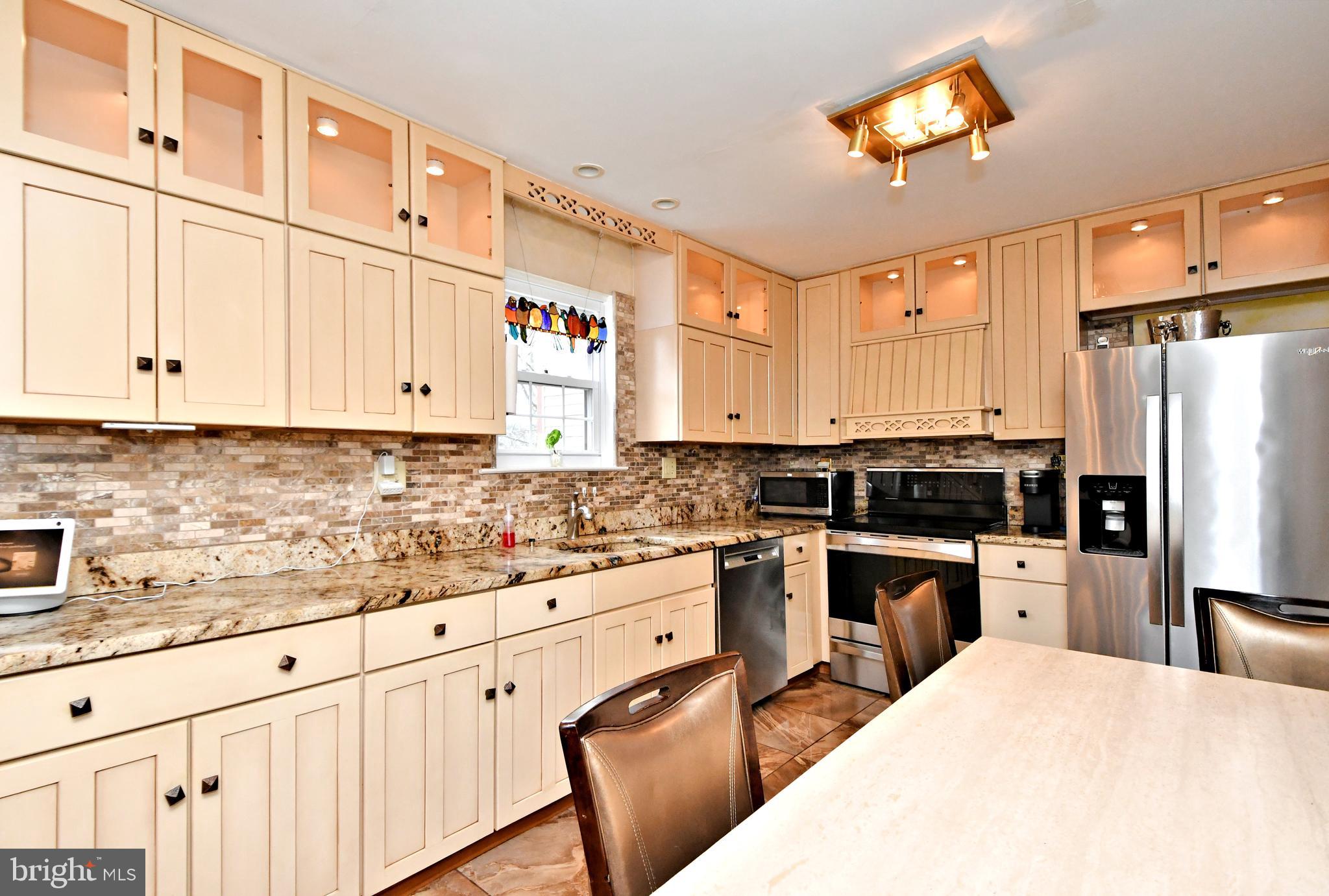 STOTESBURY TWHSE - Residential