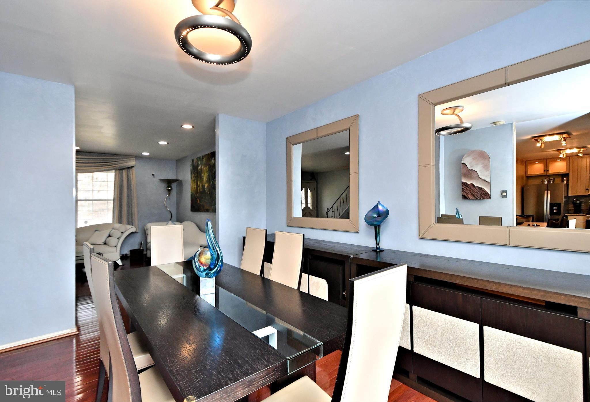 STOTESBURY TWHSE - Residential