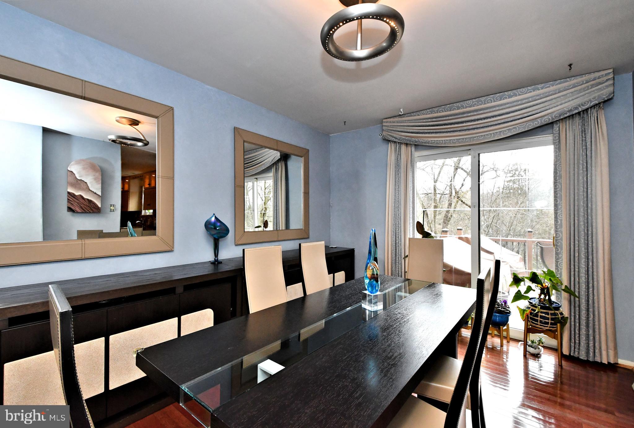 STOTESBURY TWHSE - Residential