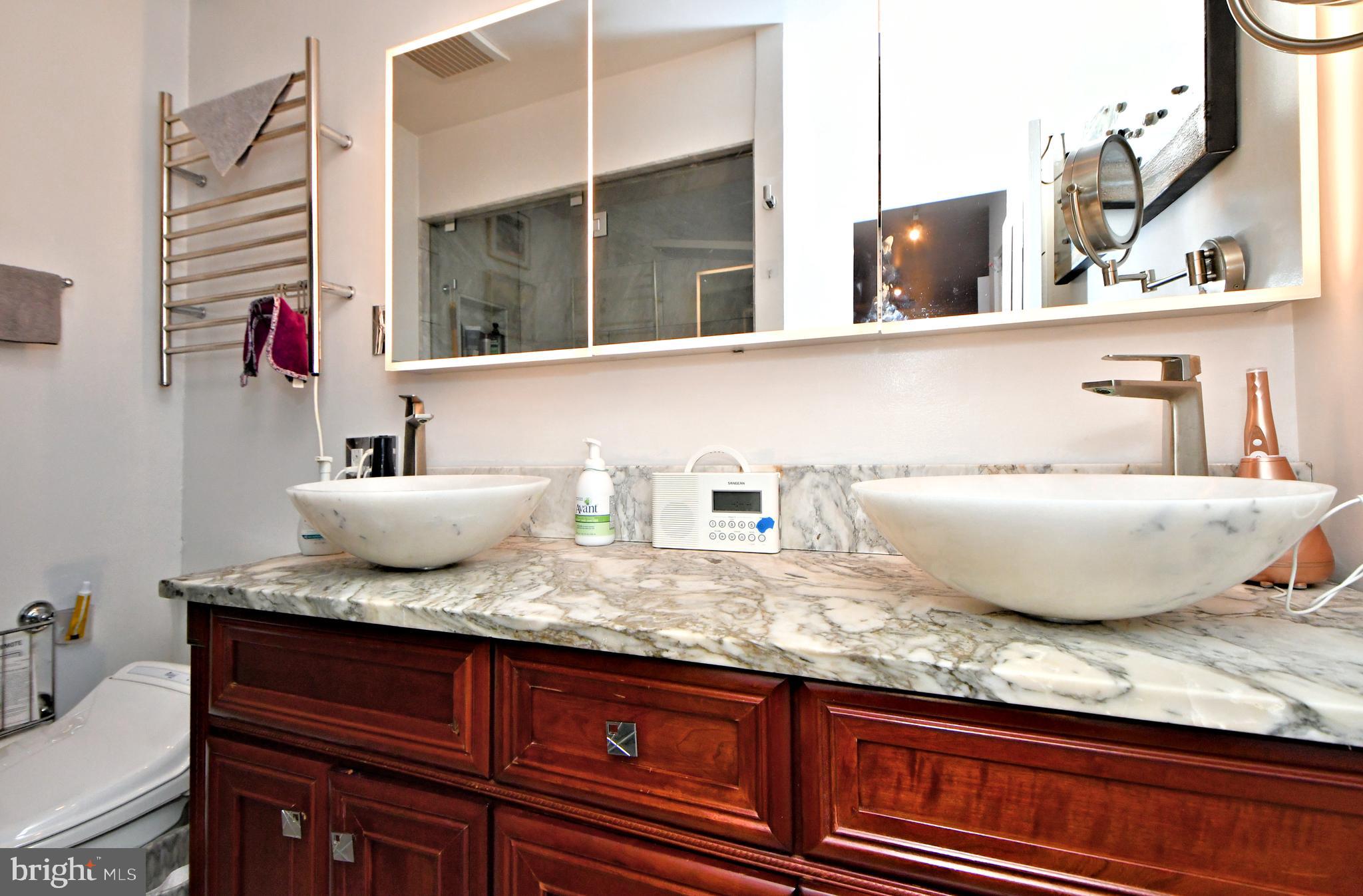 STOTESBURY TWHSE - Residential