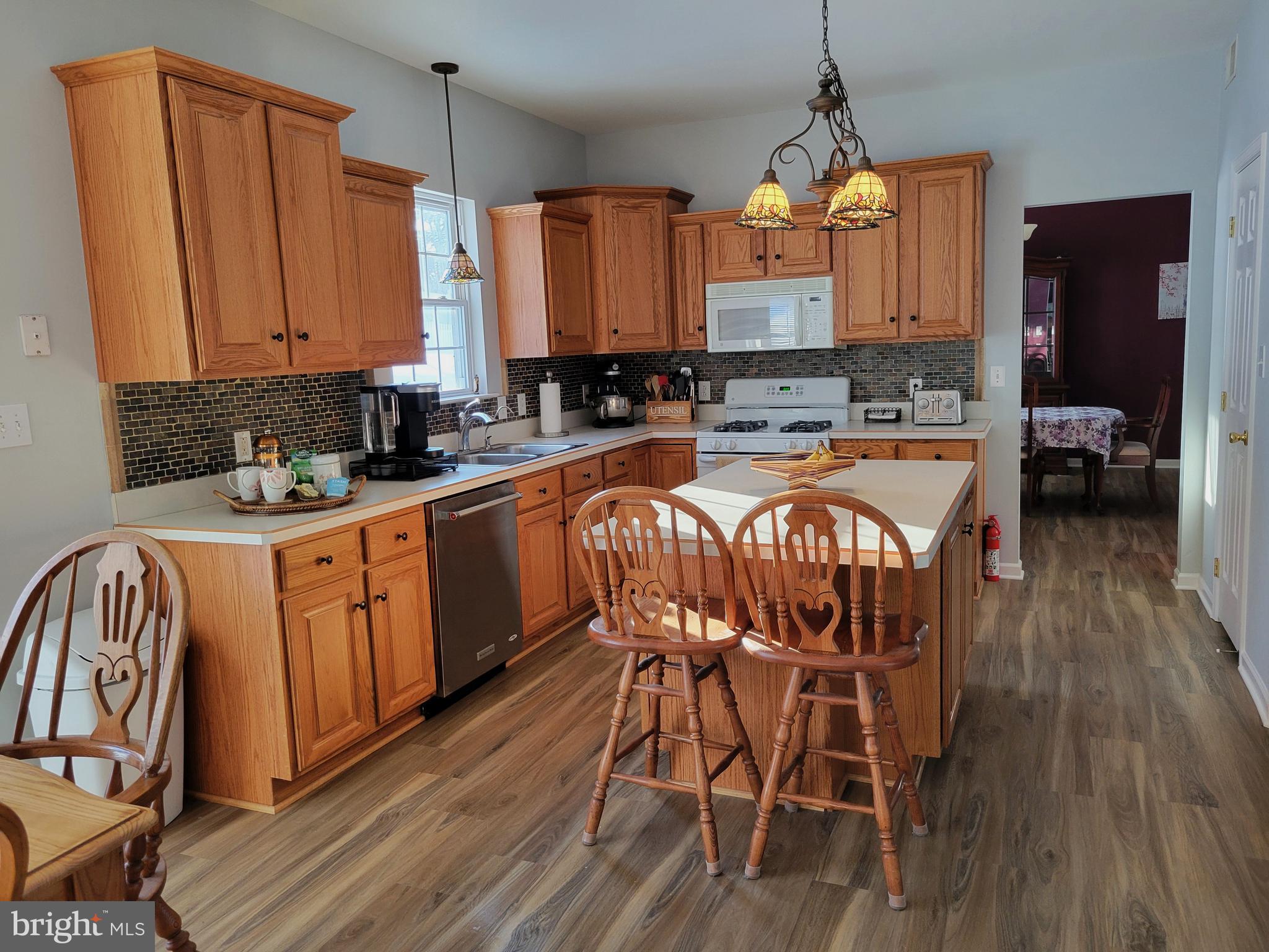 OAK VIEW ESTATES - Residential