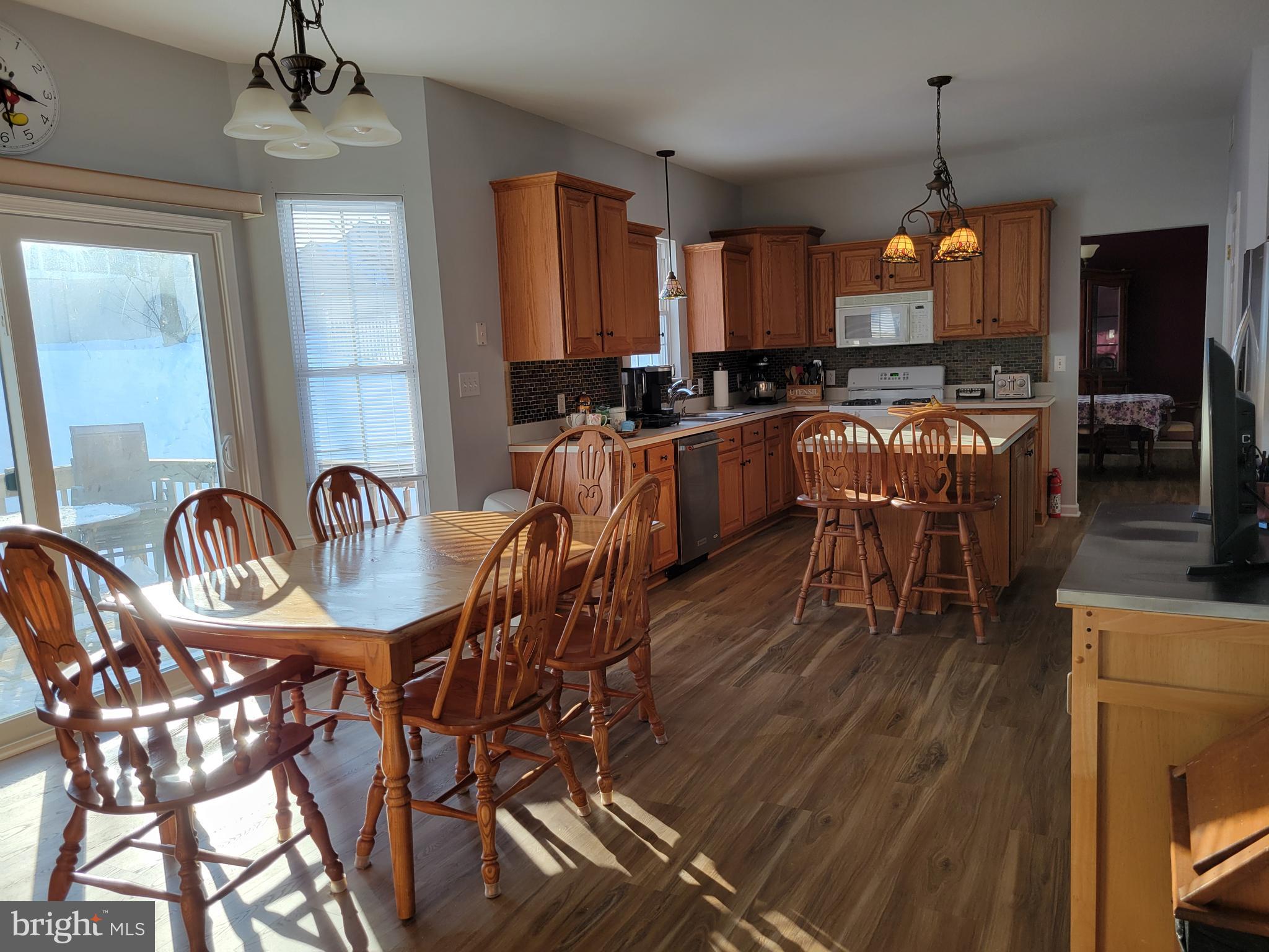 OAK VIEW ESTATES - Residential