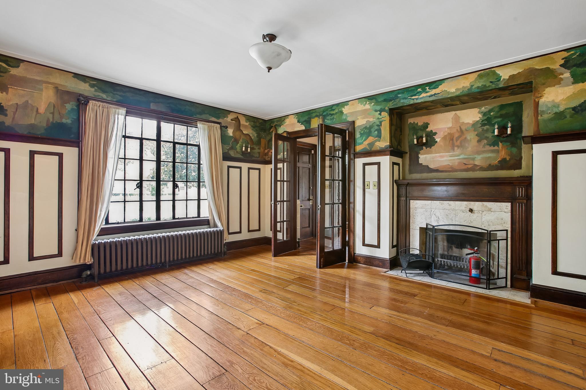 CHEVY CHASE GARDENS - Residential